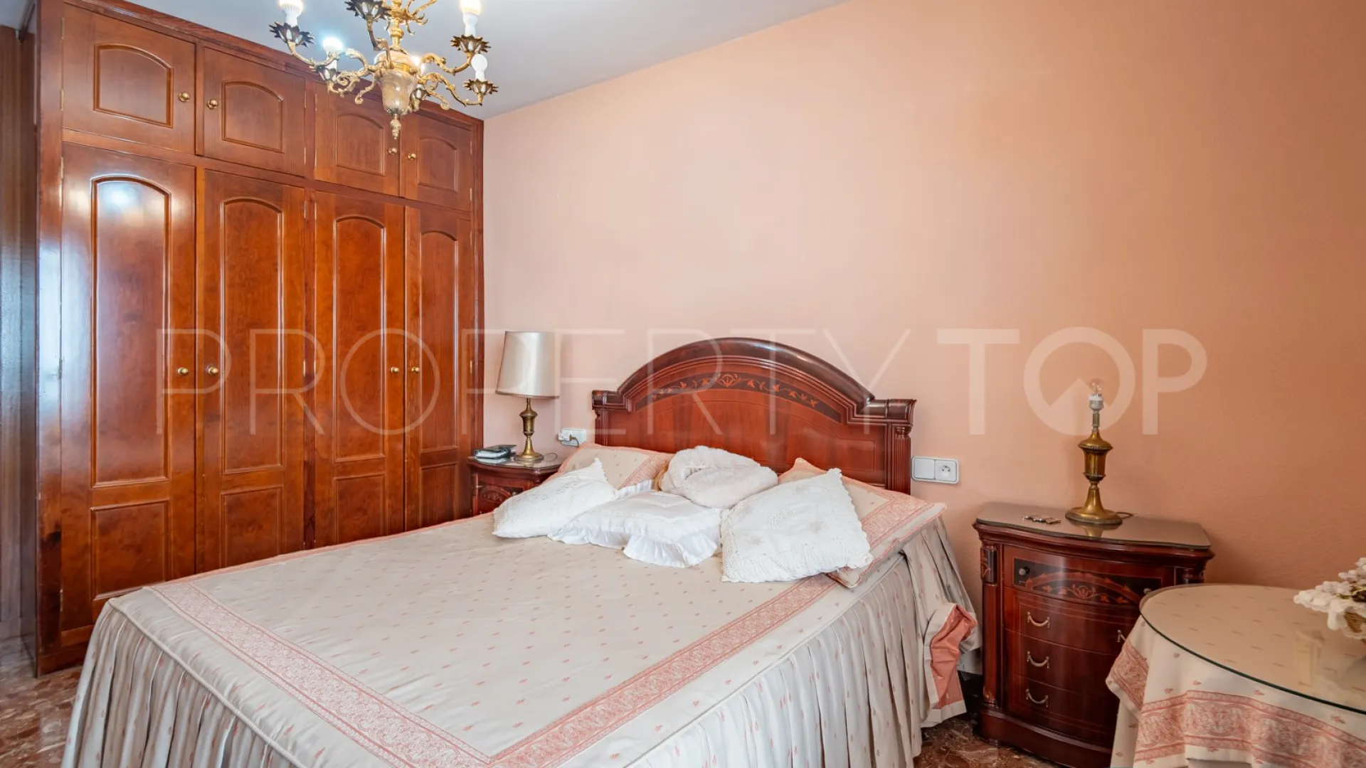 Flat with 4 bedrooms for sale in La Victoria - Conde de Ureña - Gibralfaro