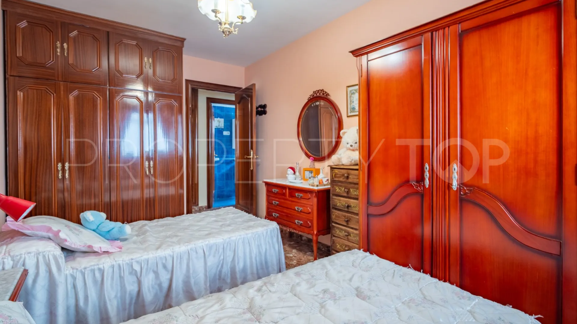 Flat with 4 bedrooms for sale in La Victoria - Conde de Ureña - Gibralfaro
