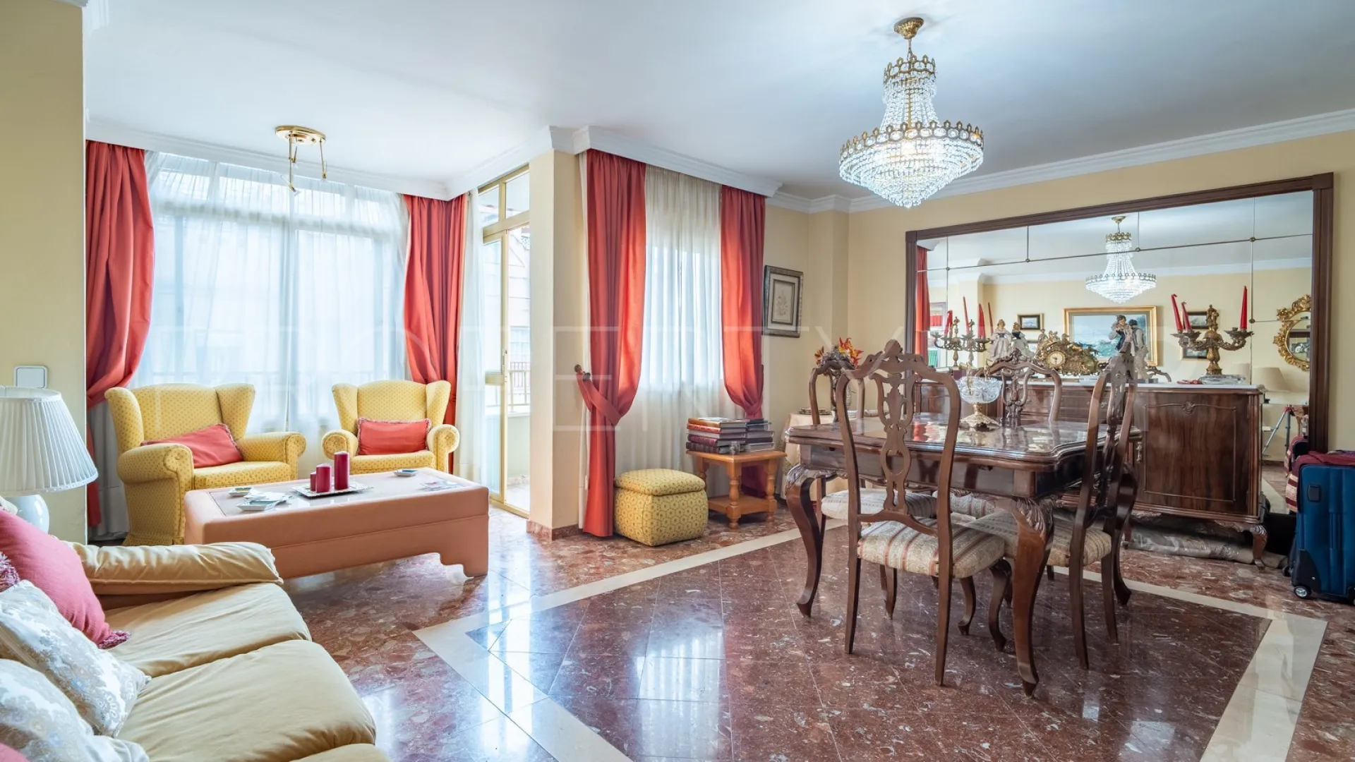 Flat with 4 bedrooms for sale in La Victoria - Conde de Ureña - Gibralfaro