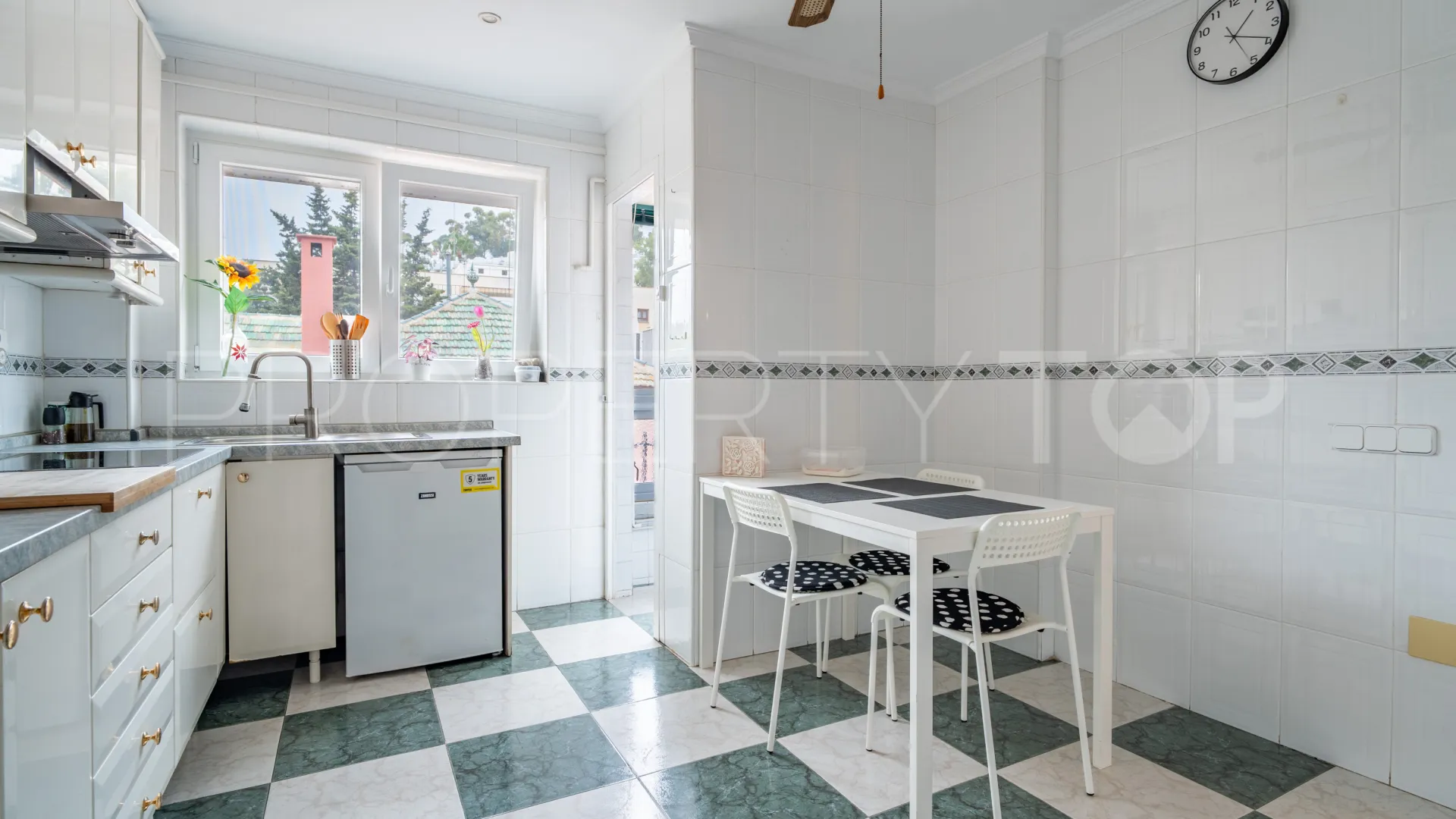 4 bedrooms apartment for sale in El Limonar