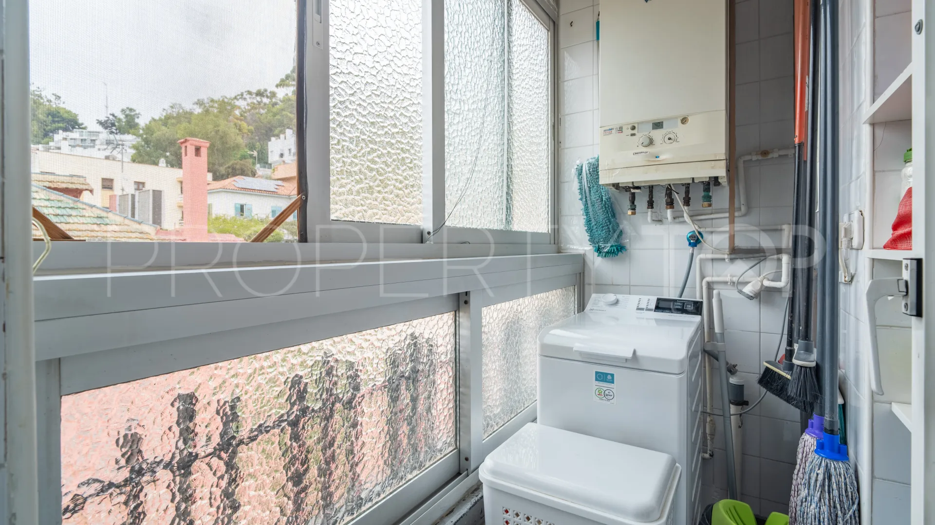 4 bedrooms apartment for sale in El Limonar