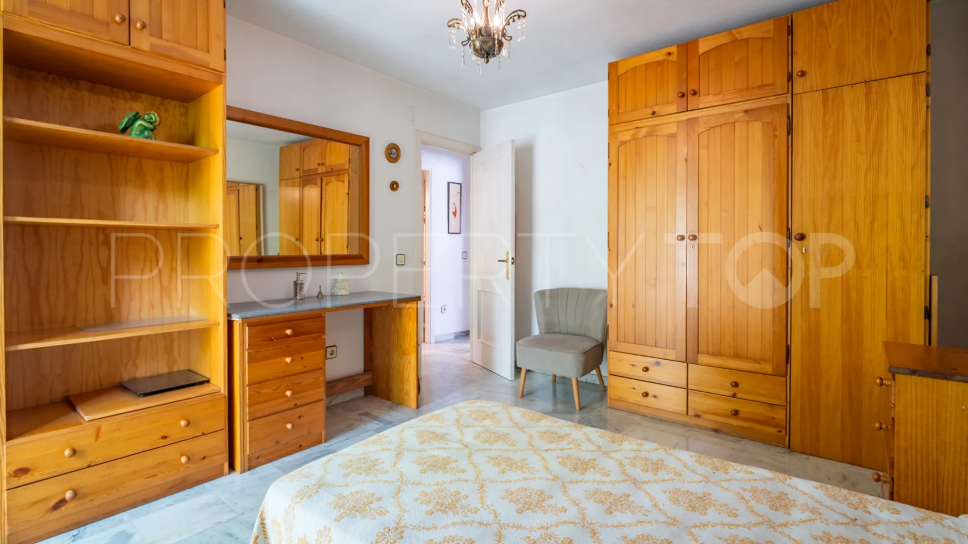 For sale apartment in Pedregalejo