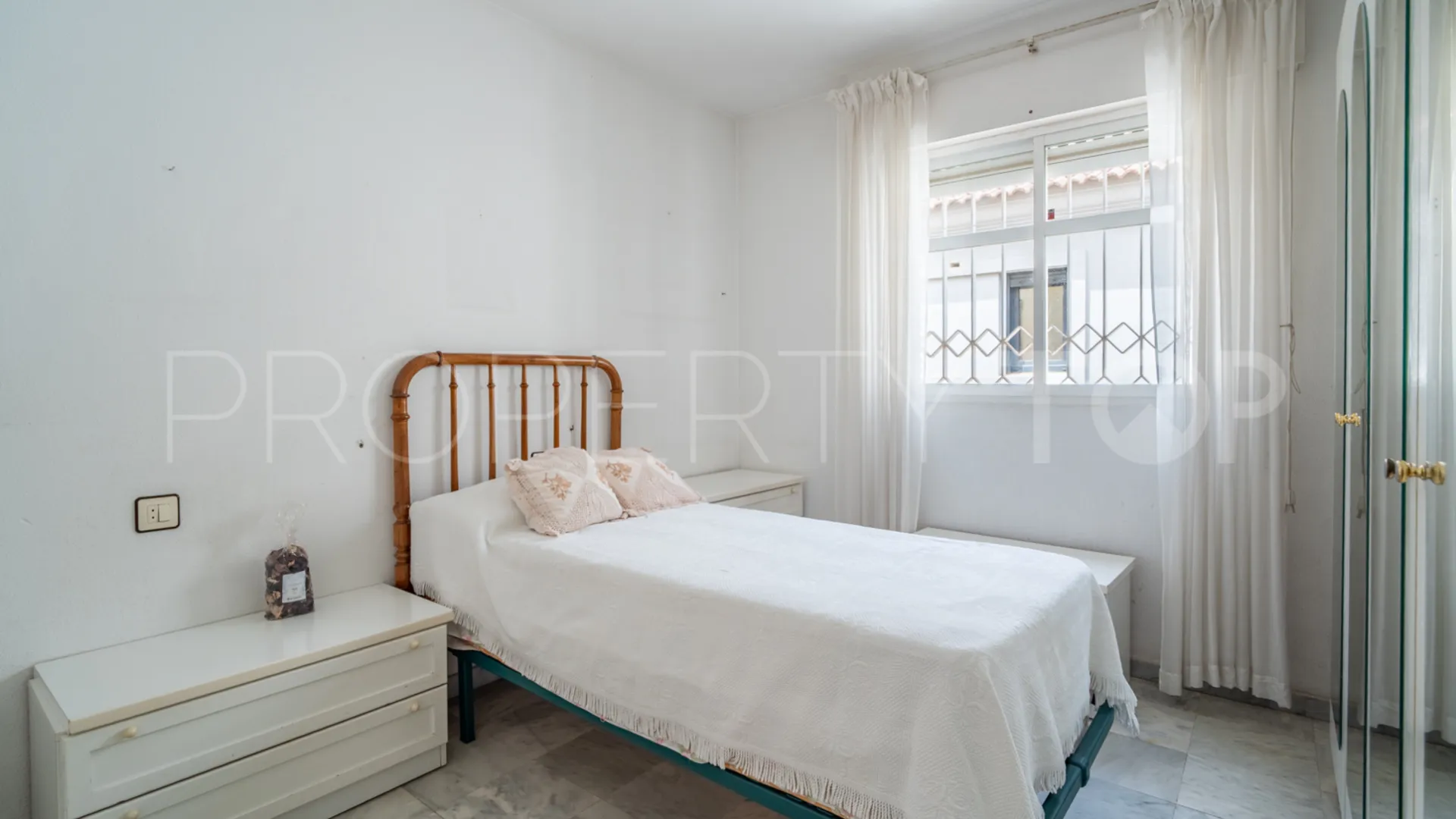 For sale apartment in Pedregalejo