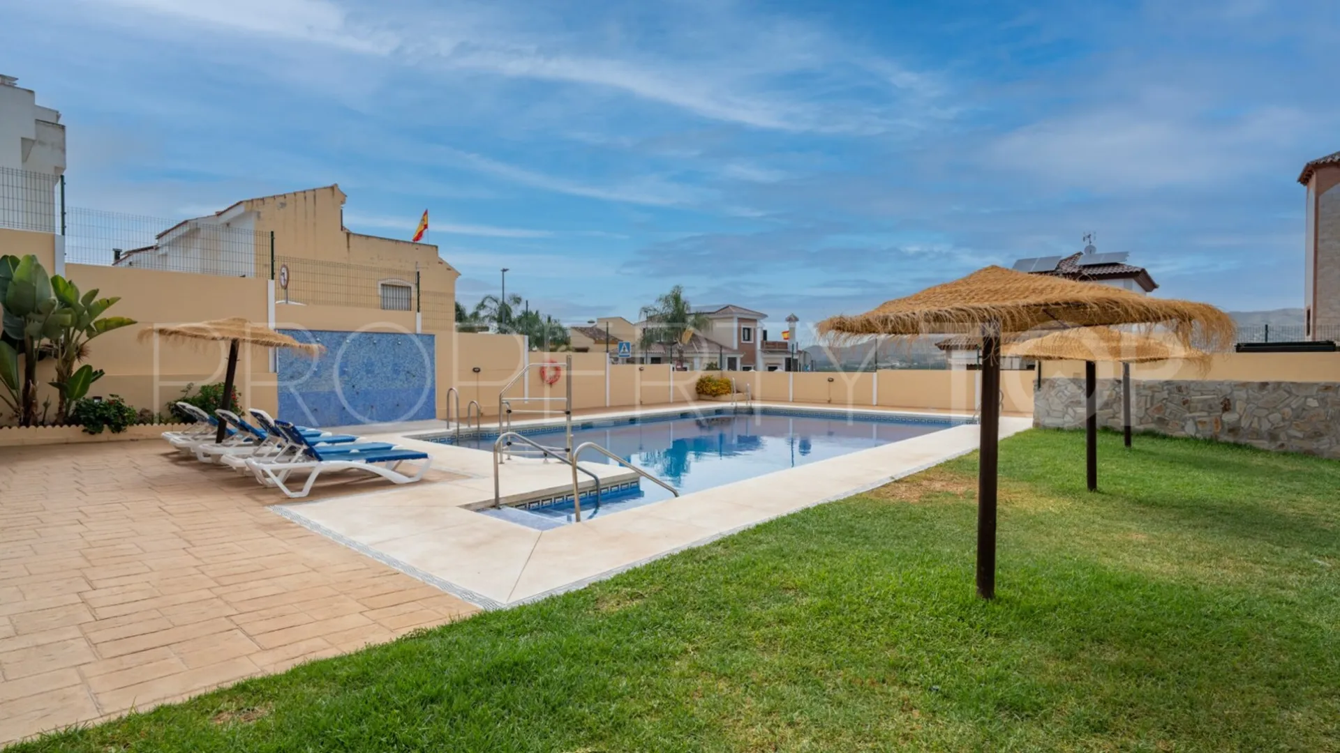 Buy semi detached house in Cartama