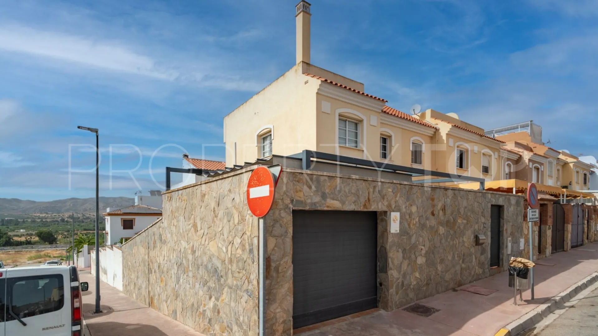 Buy semi detached house in Cartama