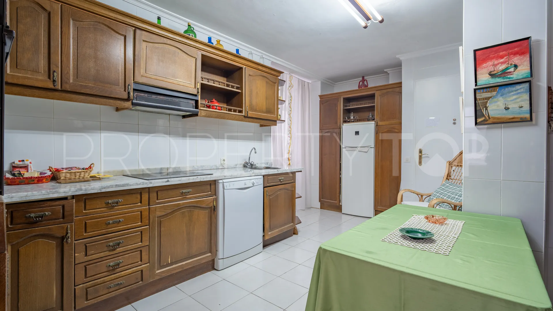 6 bedrooms apartment in El Limonar for sale