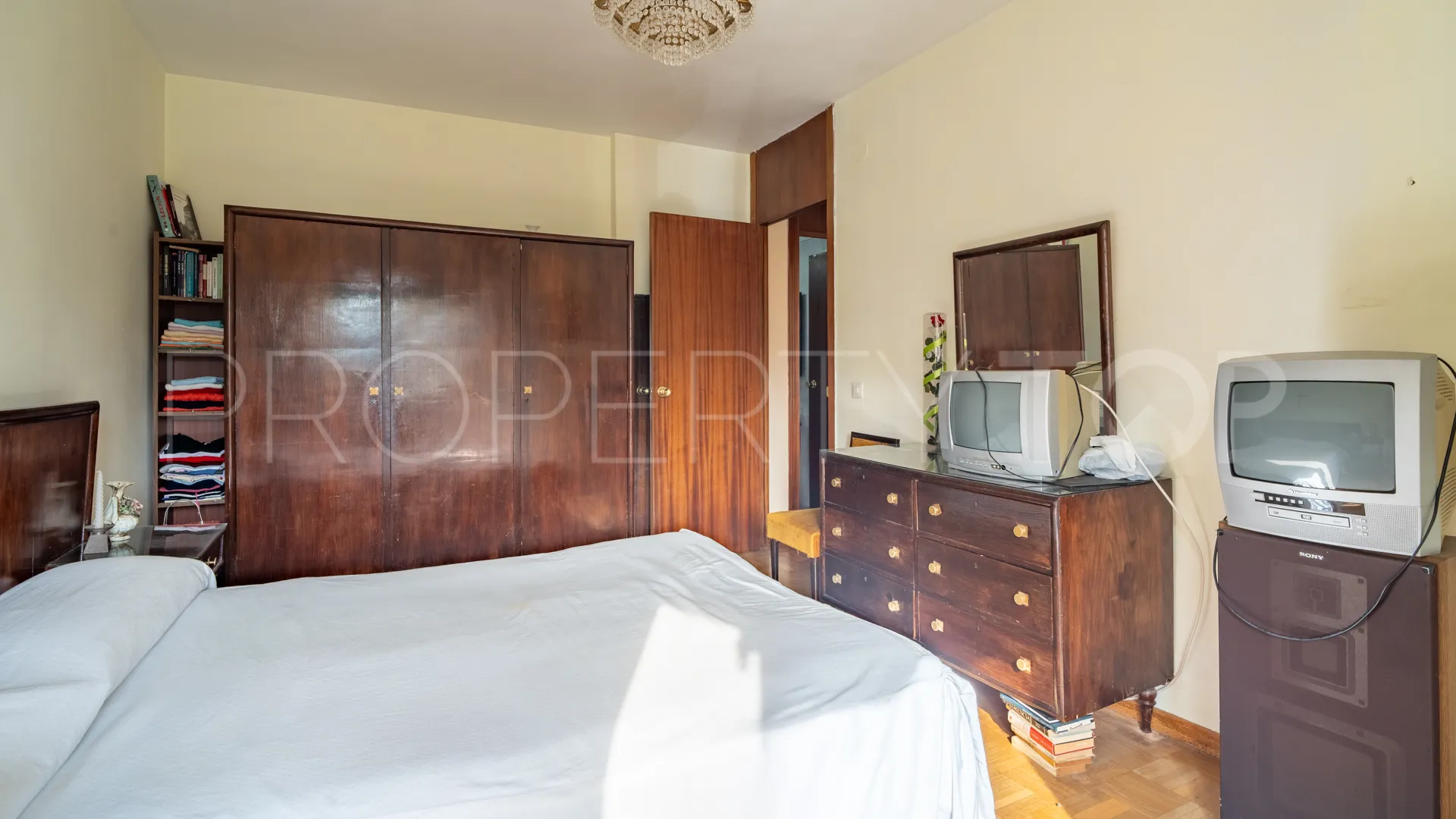 6 bedrooms apartment in El Limonar for sale