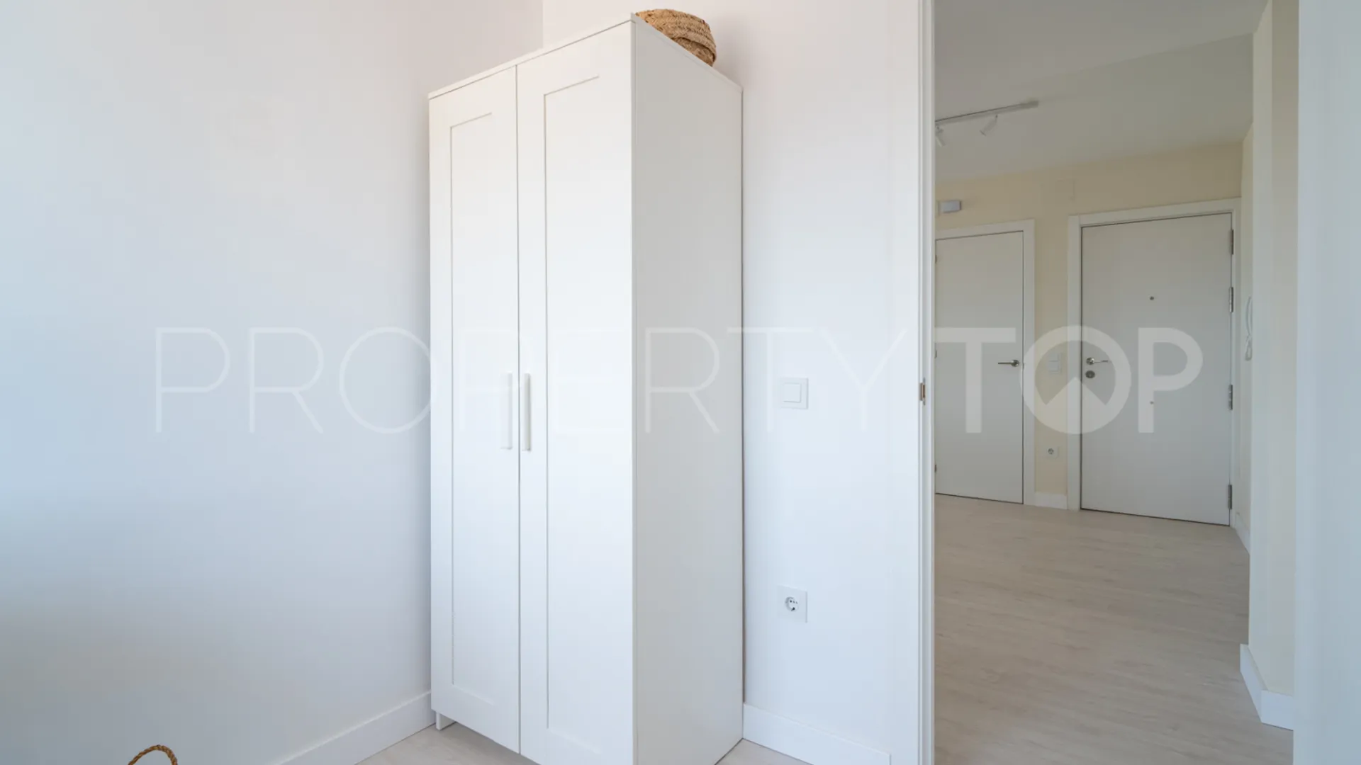 Huelin 4 bedrooms penthouse for sale