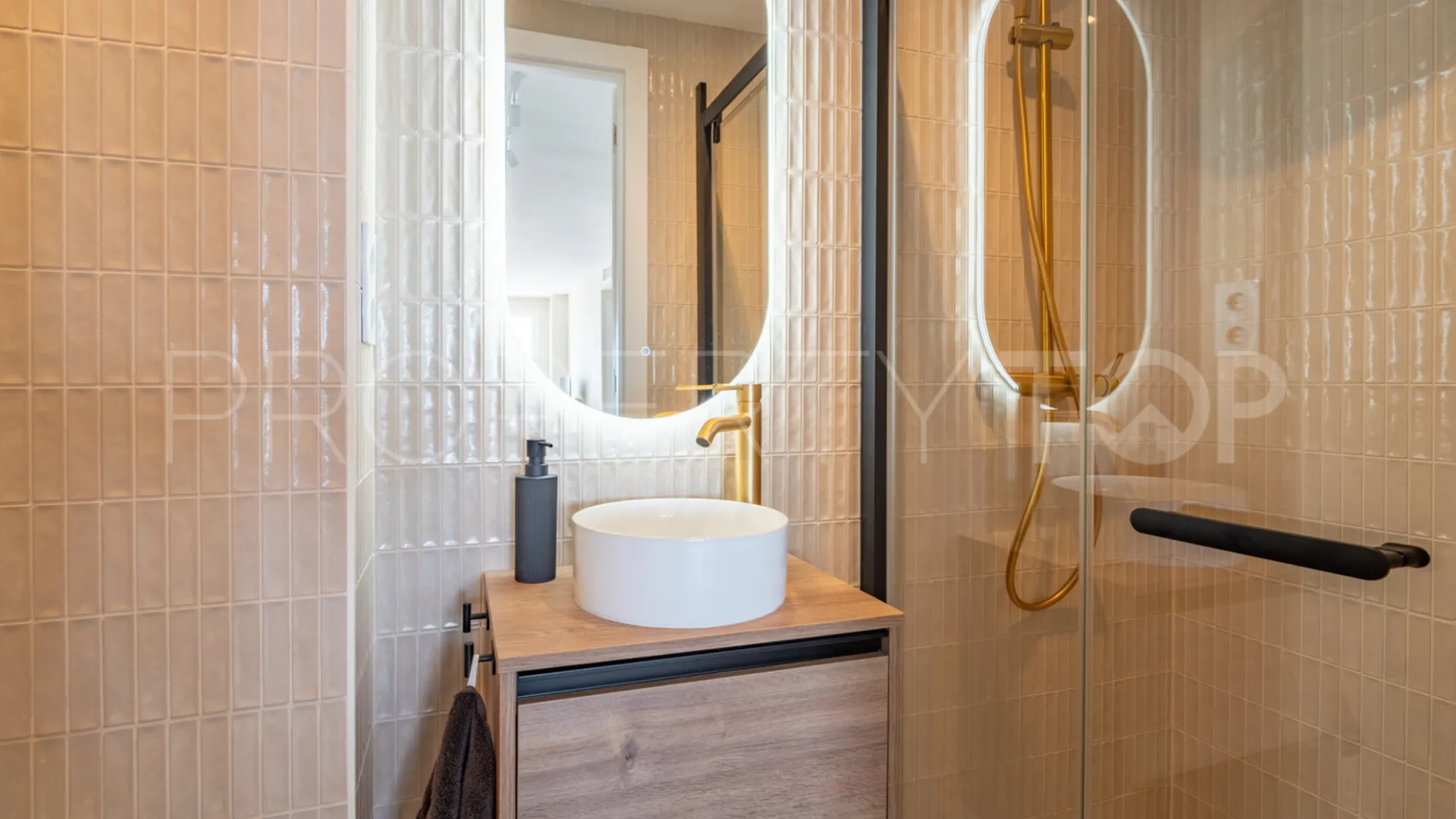 Huelin 4 bedrooms penthouse for sale