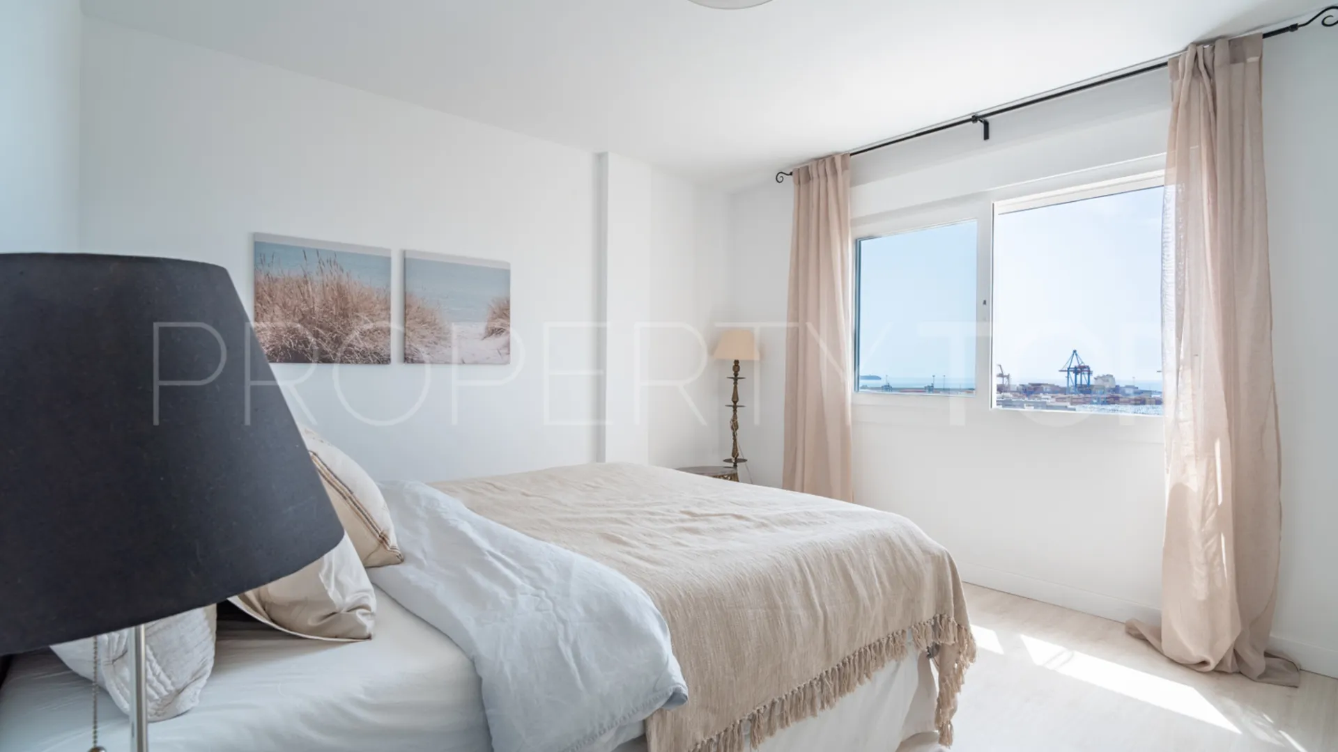 Huelin 4 bedrooms penthouse for sale