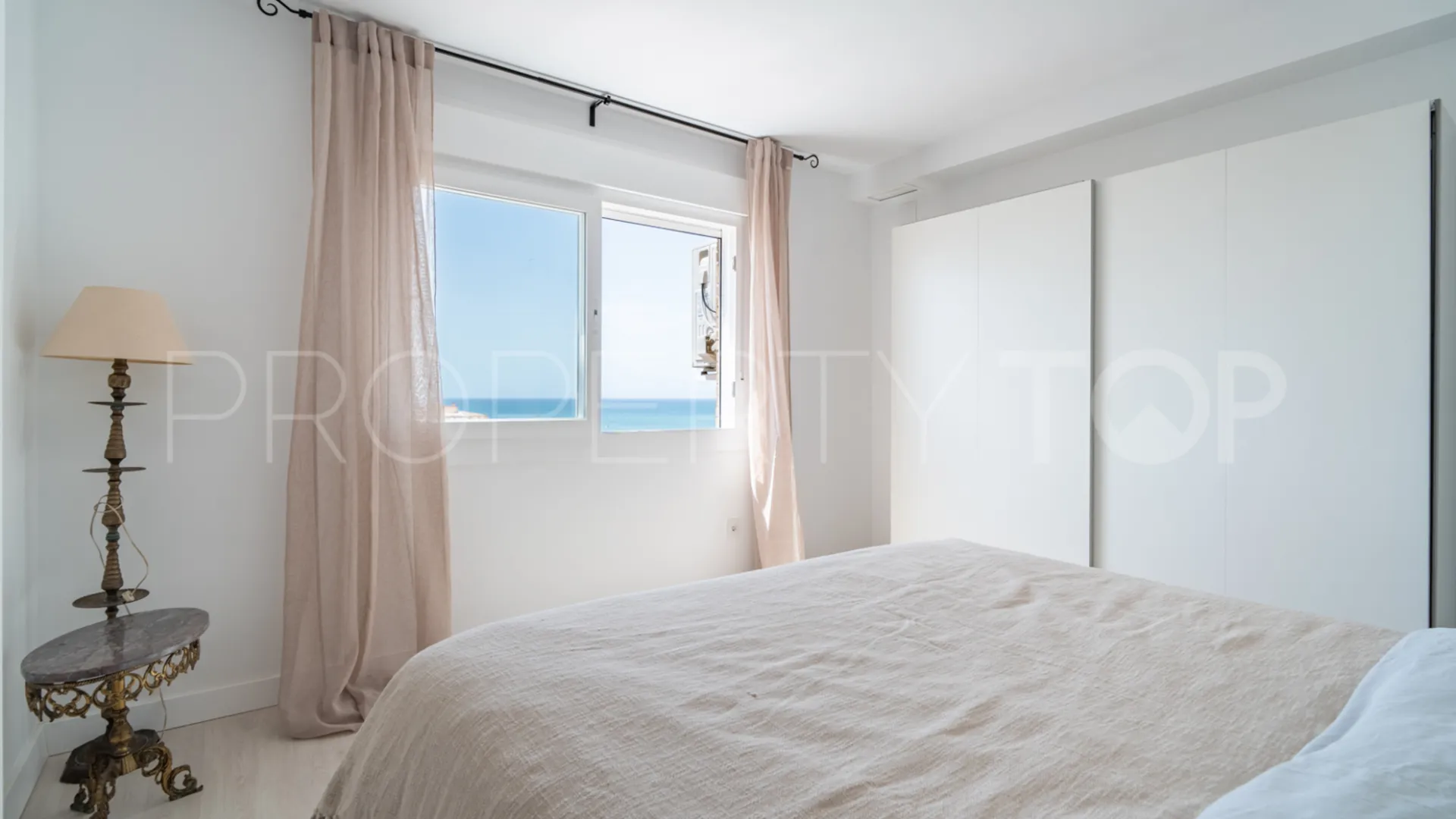 Huelin 4 bedrooms penthouse for sale