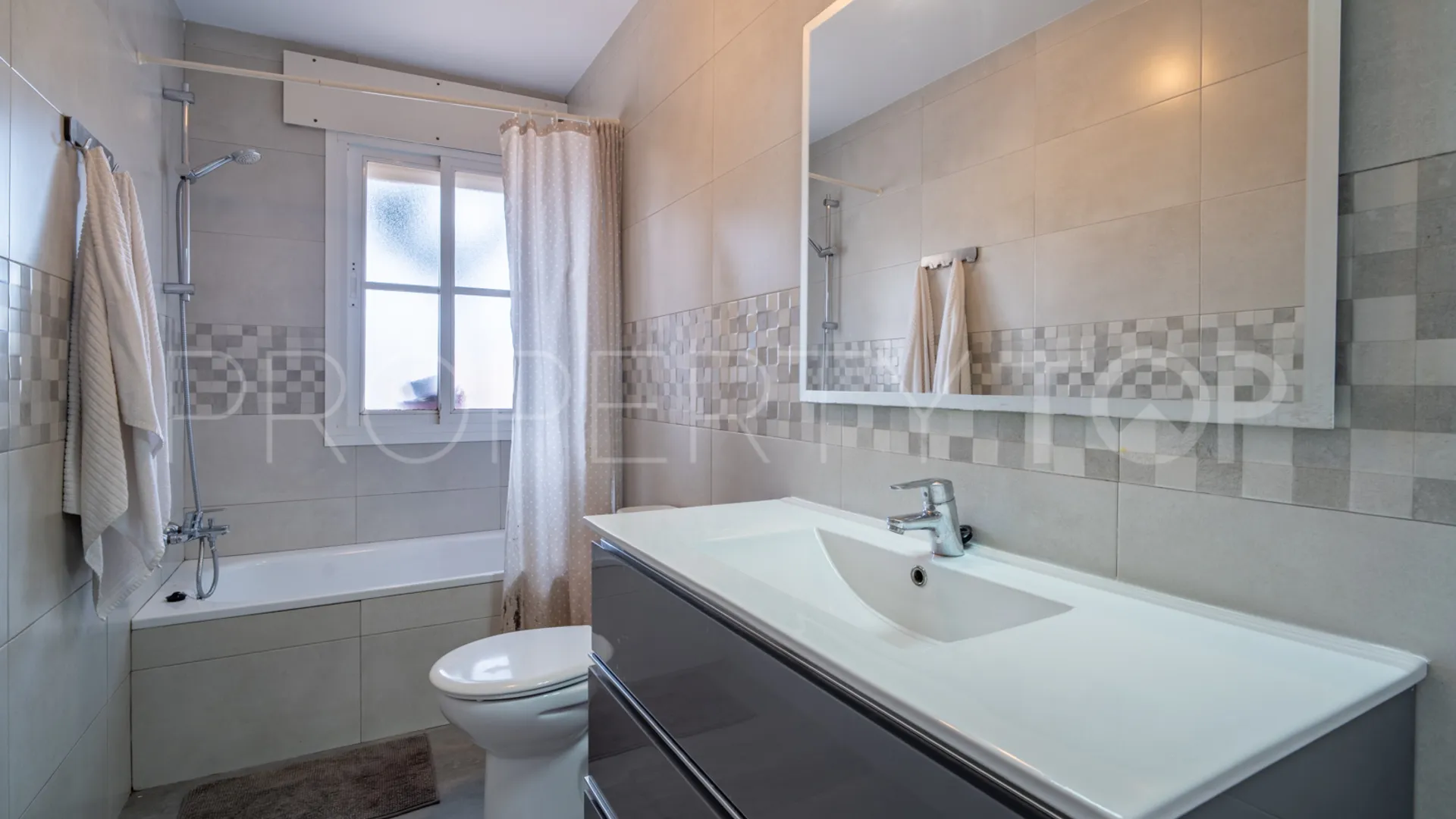 House for sale in El Candado with 7 bedrooms