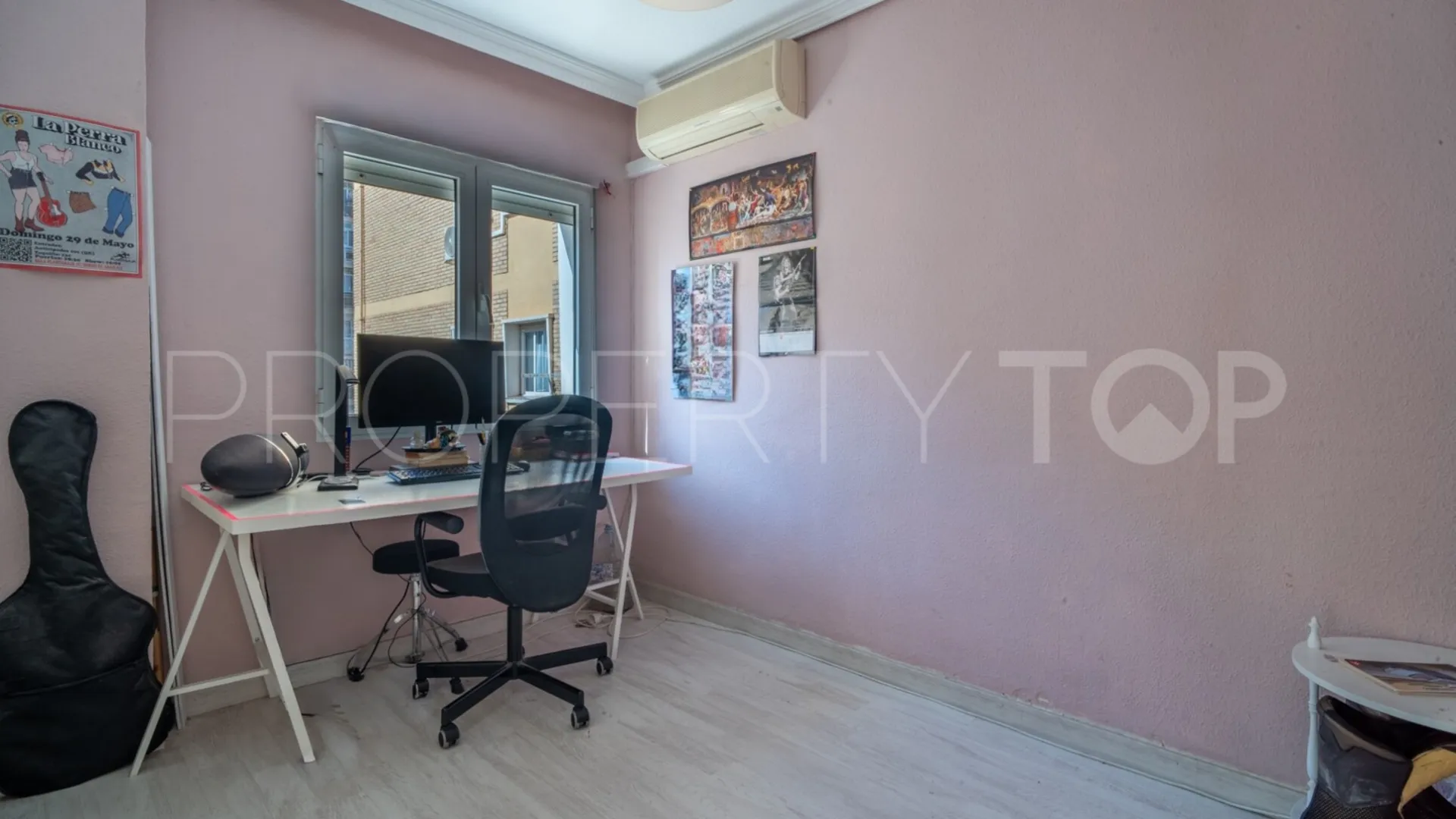 Apartamento en venta de 3 dormitorios en Huelin