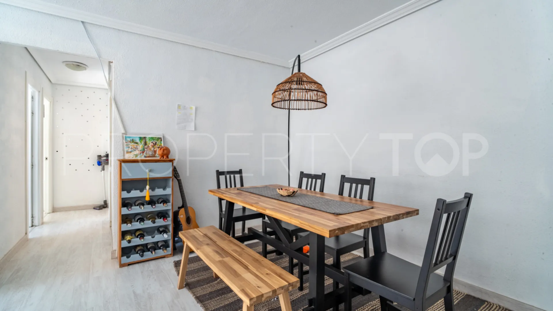 Apartamento en venta de 3 dormitorios en Huelin