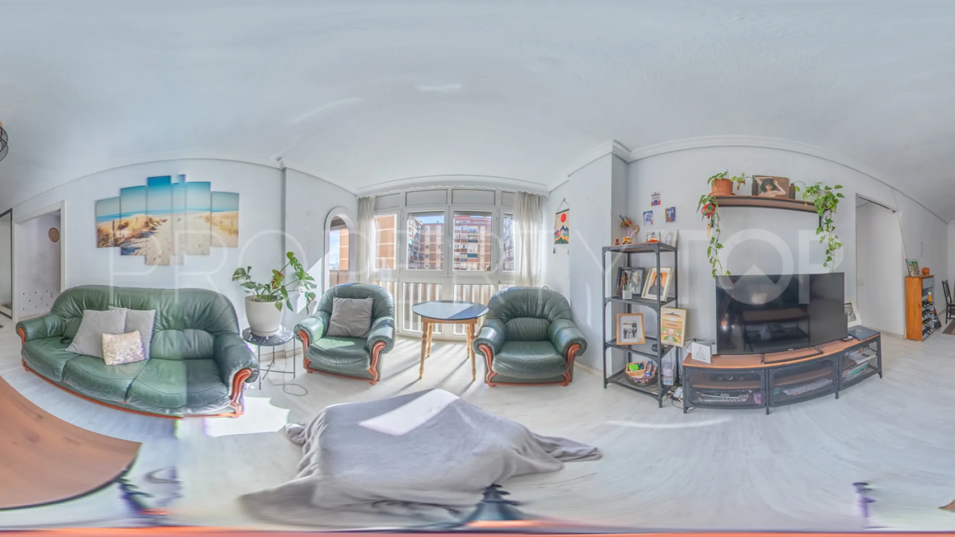 Apartamento en venta de 3 dormitorios en Huelin