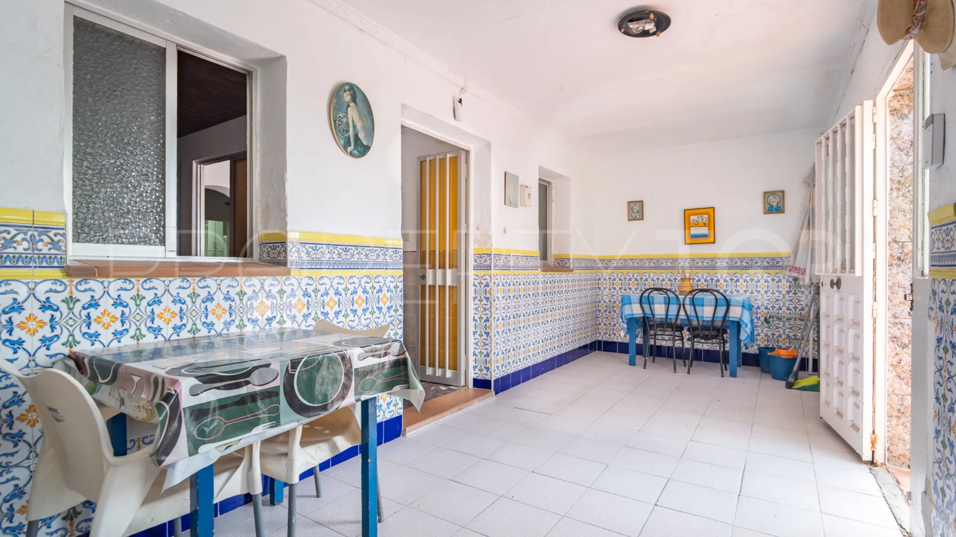 5 bedrooms town house in El Palo for sale
