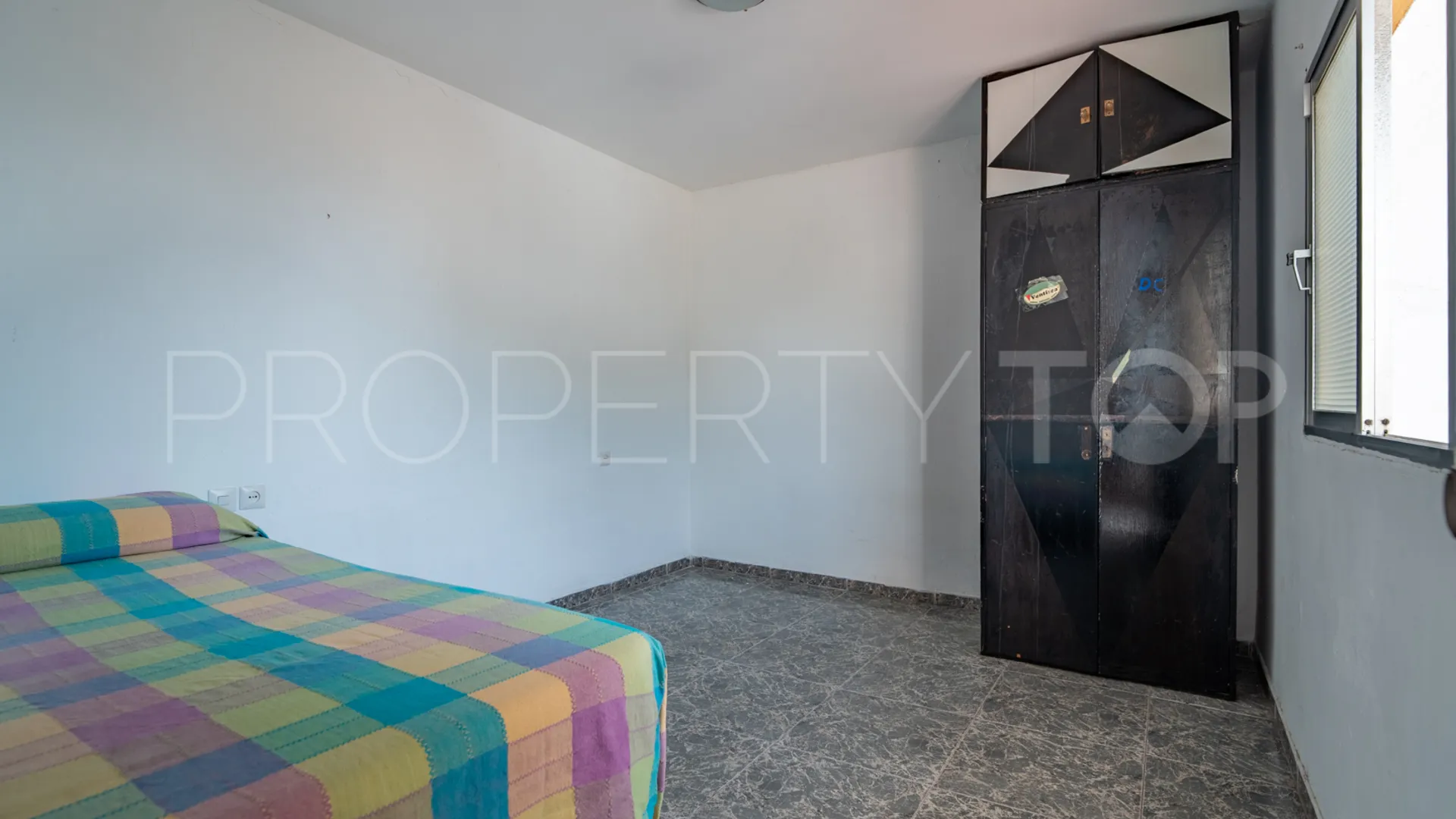 5 bedrooms town house in El Palo for sale