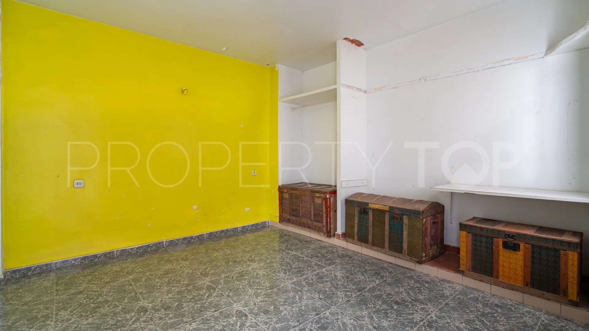5 bedrooms town house in El Palo for sale