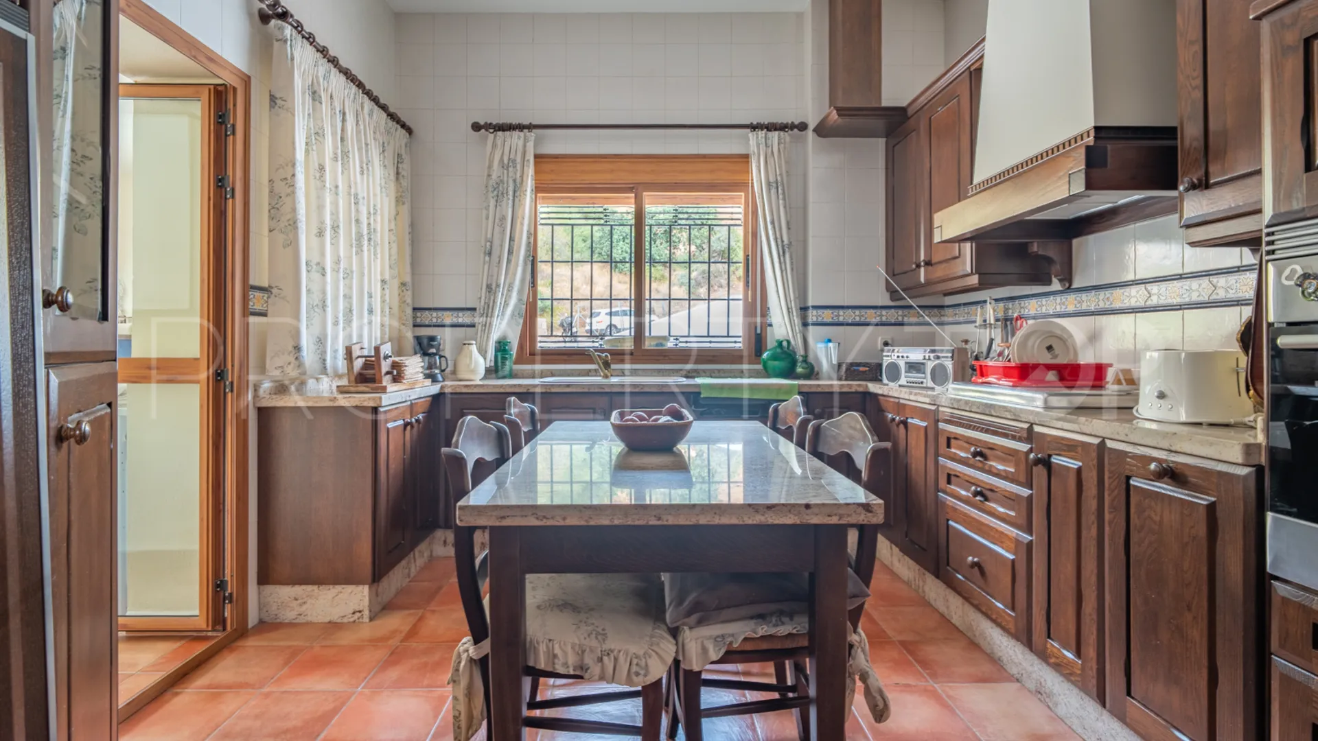 Pinares de San Antón 5 bedrooms house for sale