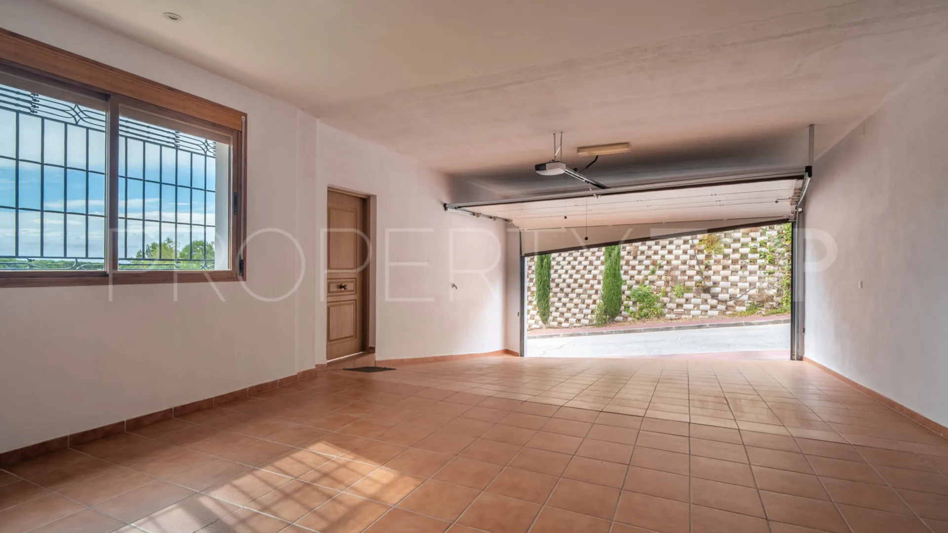 Pinares de San Antón 5 bedrooms house for sale