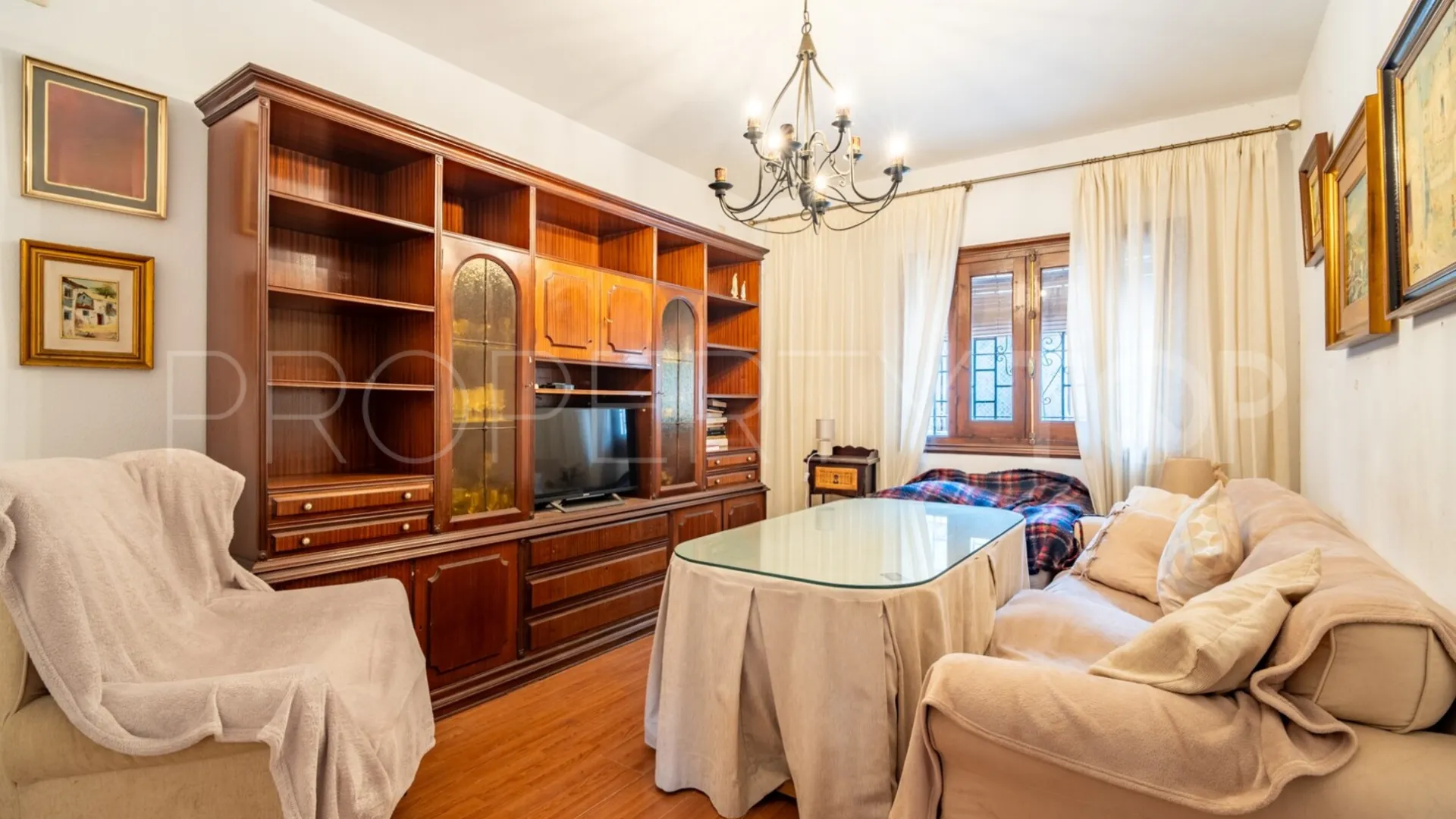 Se vende casa en Mayorazgo