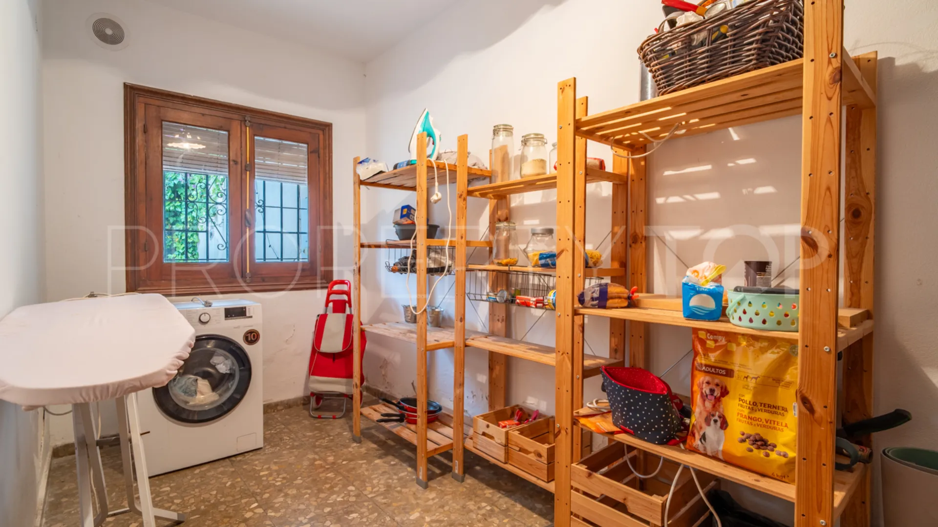 Se vende casa en Mayorazgo