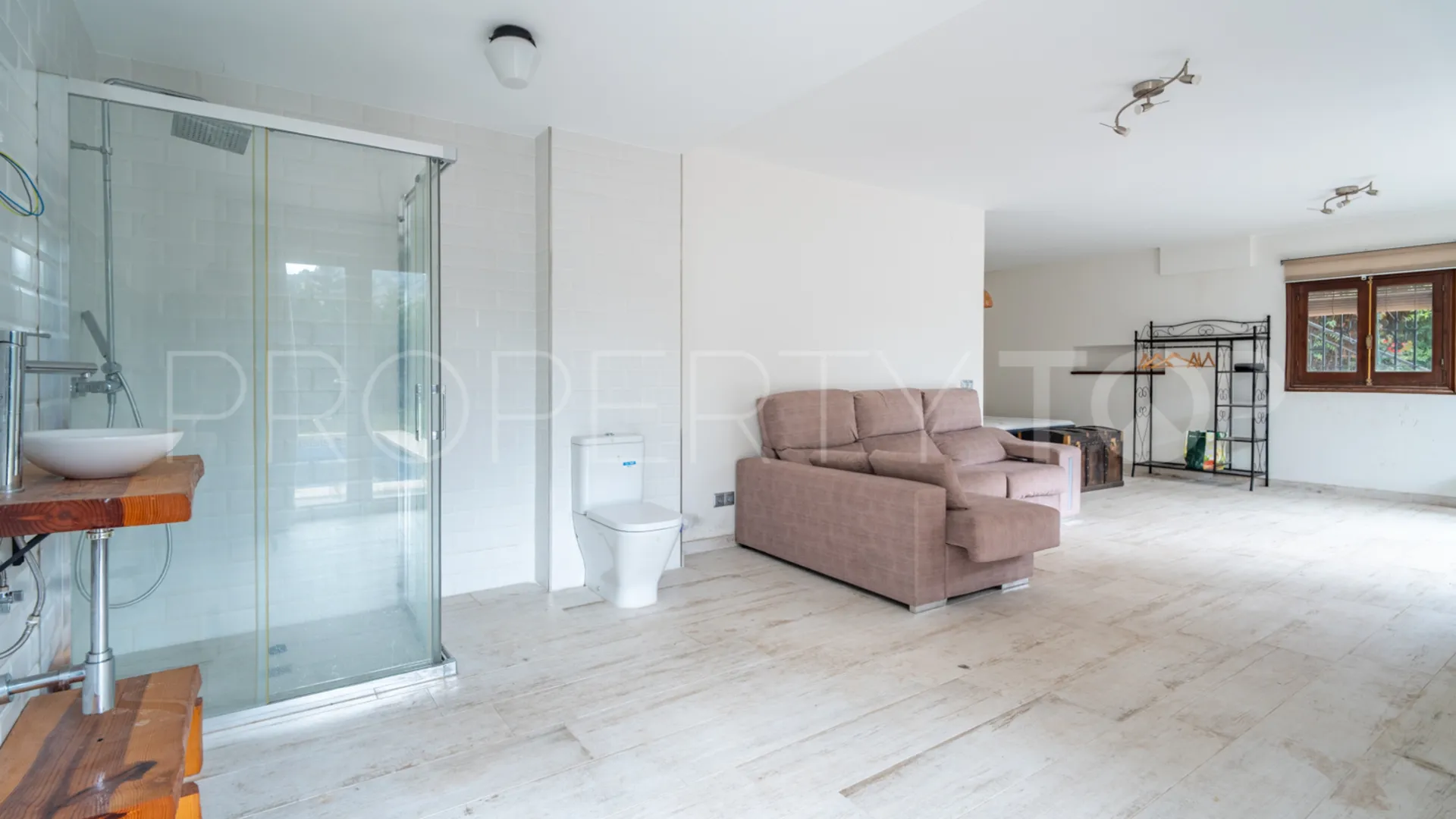 Se vende casa en Mayorazgo