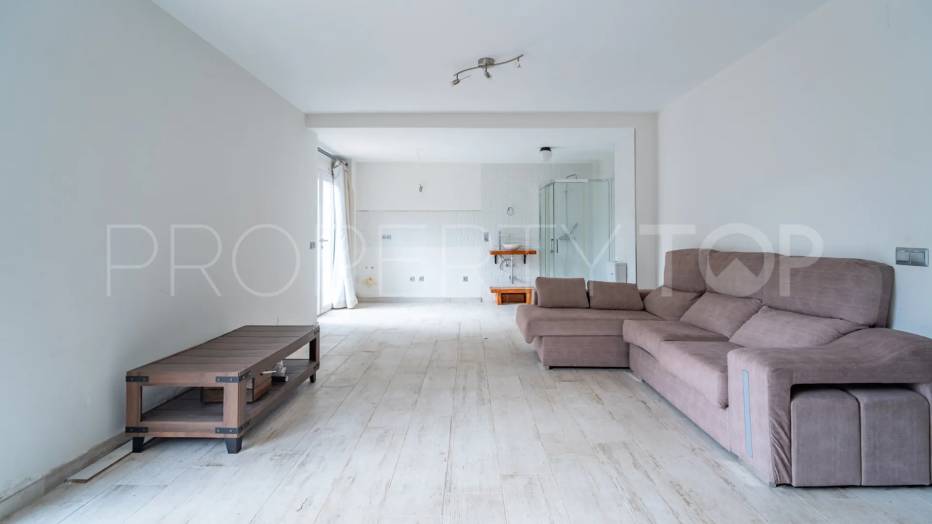 Se vende casa en Mayorazgo