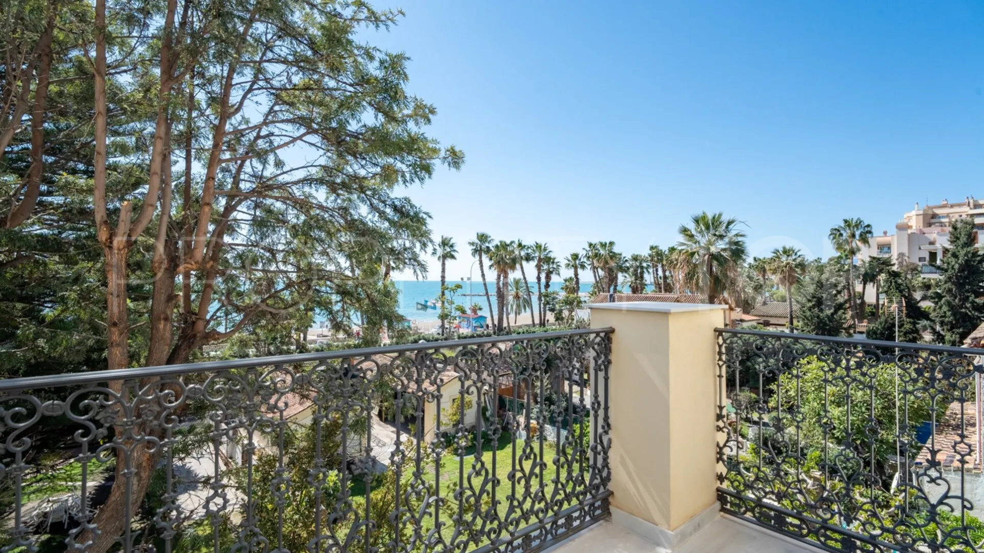 Duplex en venta en El Limonar de 3 dormitorios
