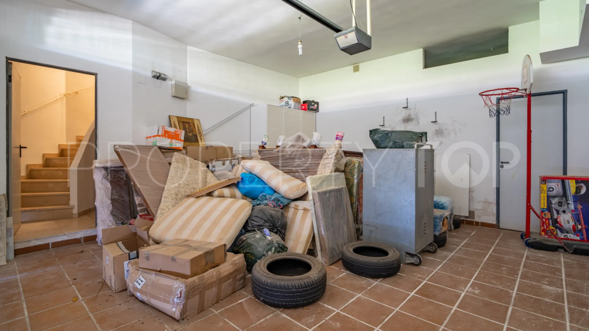 Adosado con 6 dormitorios en venta en Parque Clavero