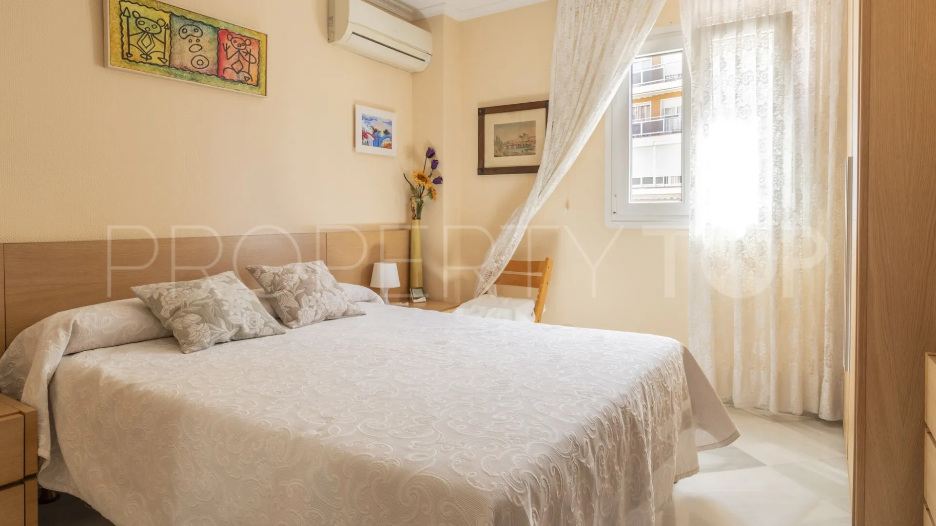 La Malagueta - La Caleta, piso de 4 dormitorios en venta