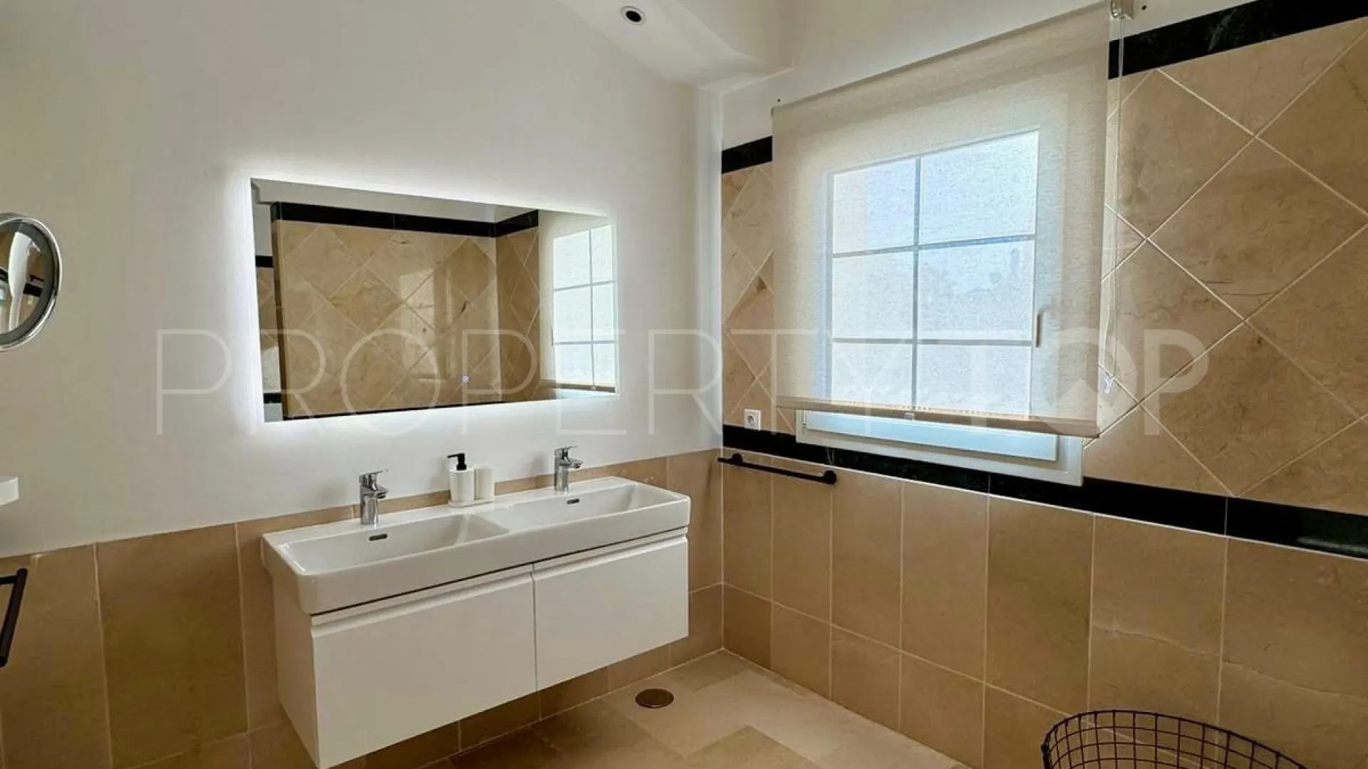 For sale villa in Monte Biarritz with 3 bedrooms