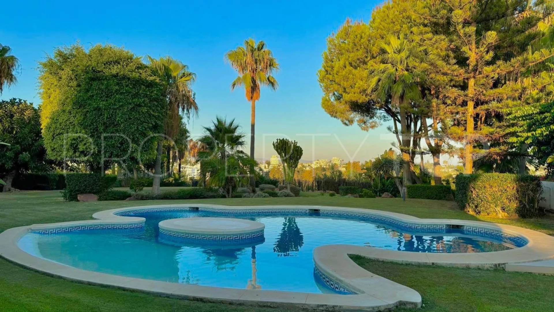 For sale villa in Monte Biarritz with 3 bedrooms