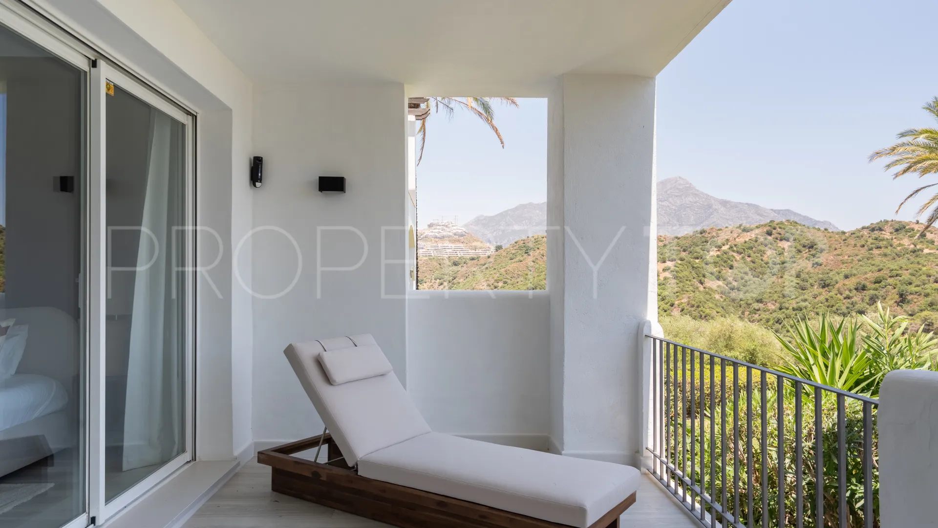 3 bedrooms ground floor apartment in Altos de La Quinta for sale
