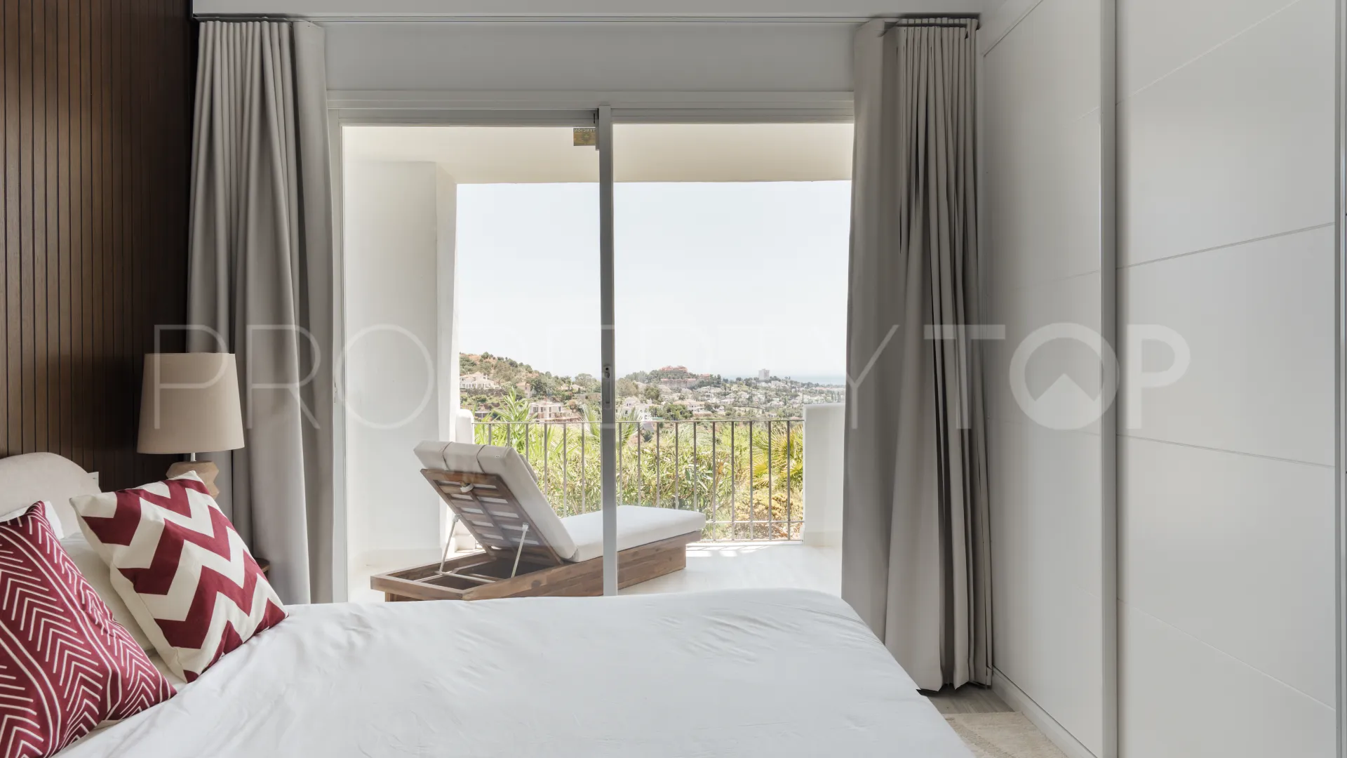 3 bedrooms ground floor apartment in Altos de La Quinta for sale