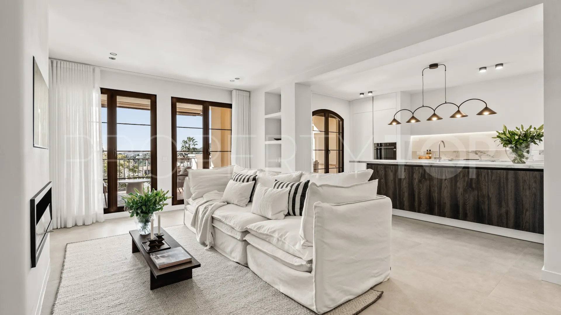Apartamento planta baja a la venta en Las Jacarandas