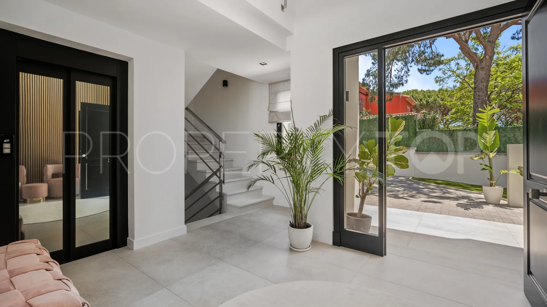 For sale Marbella 6 bedrooms villa
