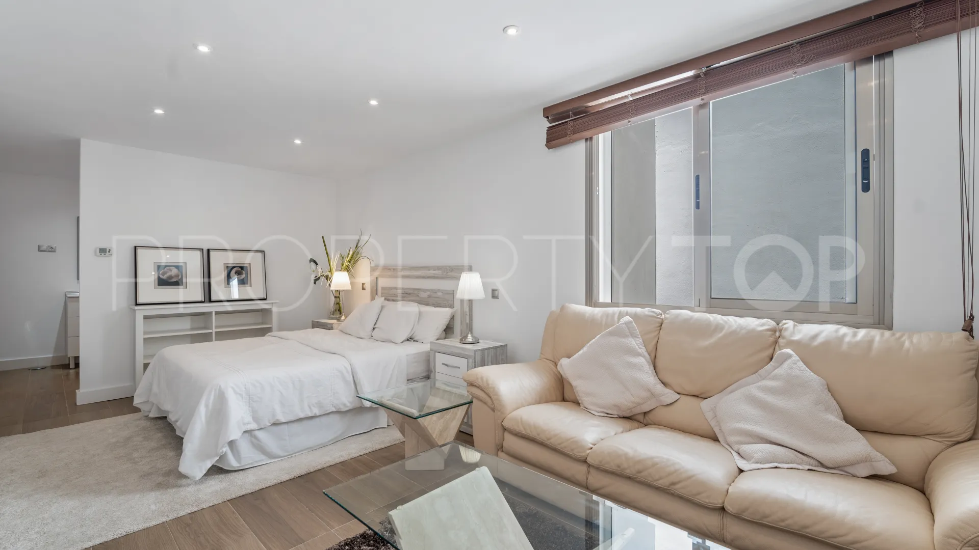 For sale Marbella 6 bedrooms villa