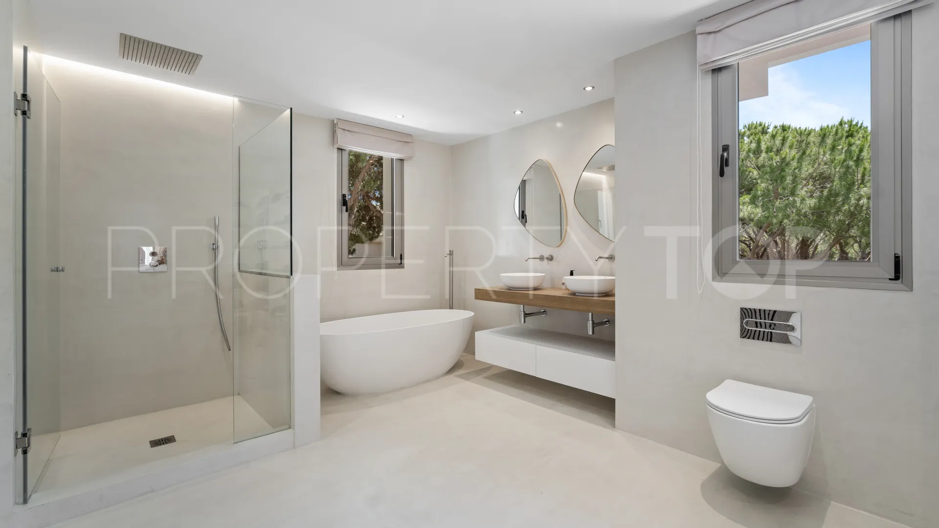 For sale Marbella 6 bedrooms villa