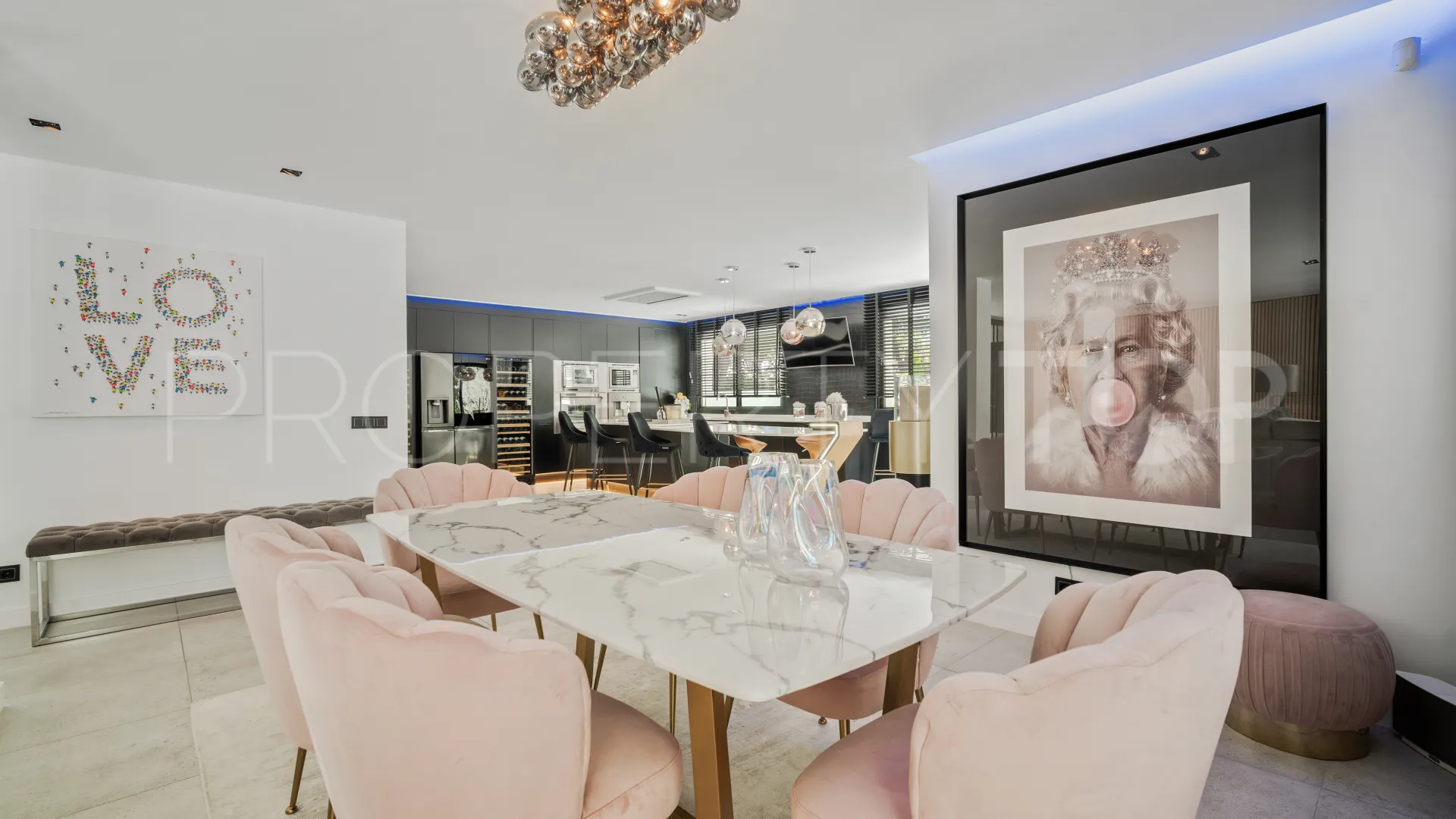 For sale Marbella 6 bedrooms villa
