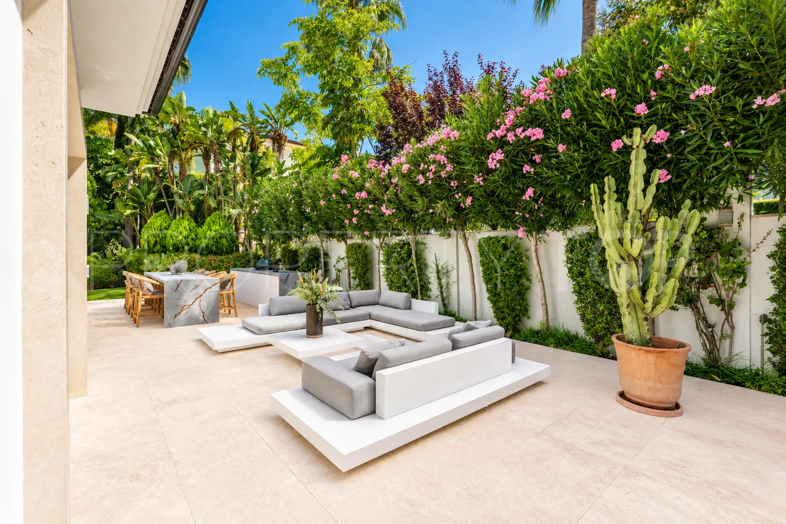 For sale Nueva Andalucia villa