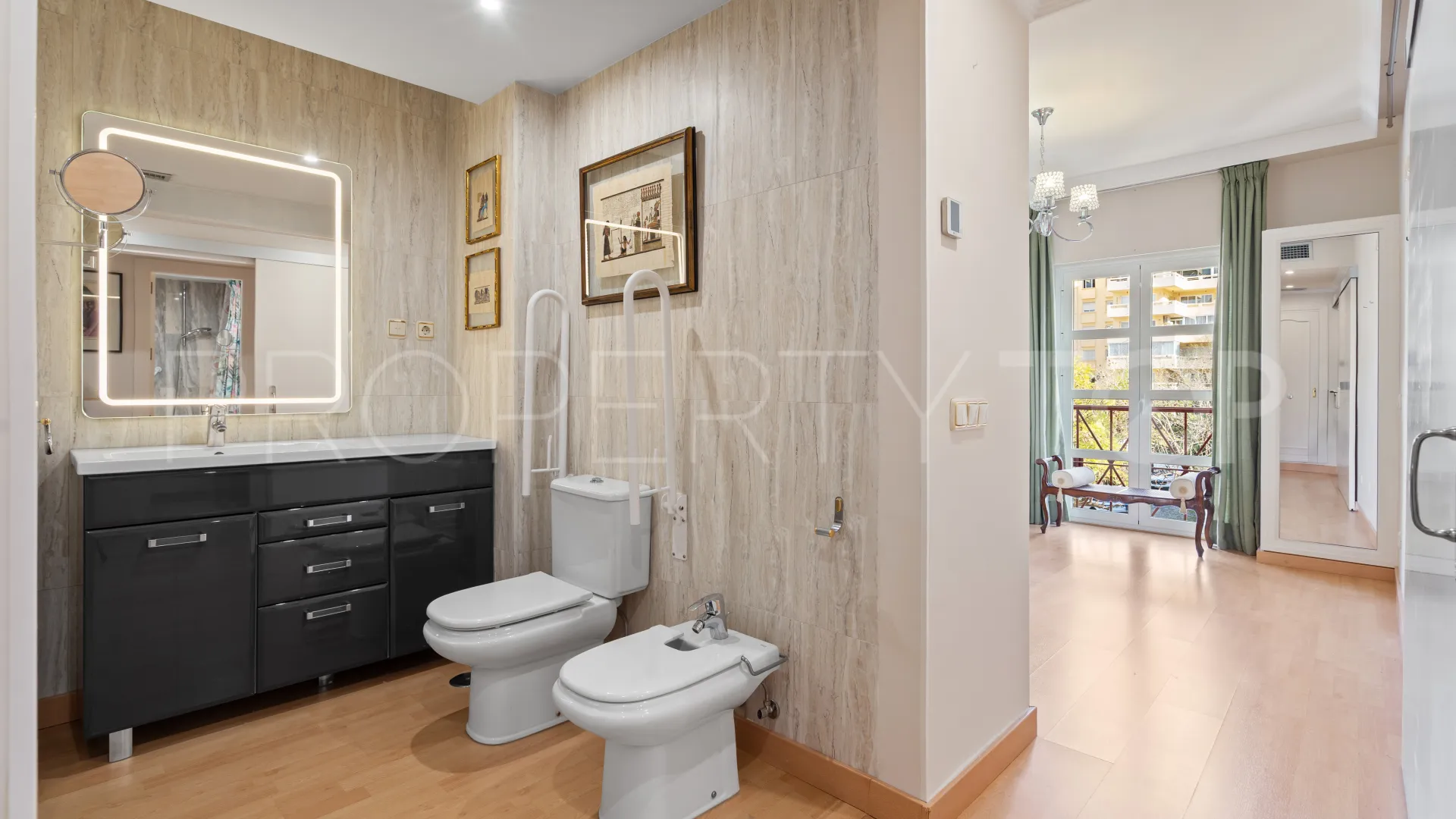 Playa de la Fontanilla, apartamento a la venta de 3 dormitorios