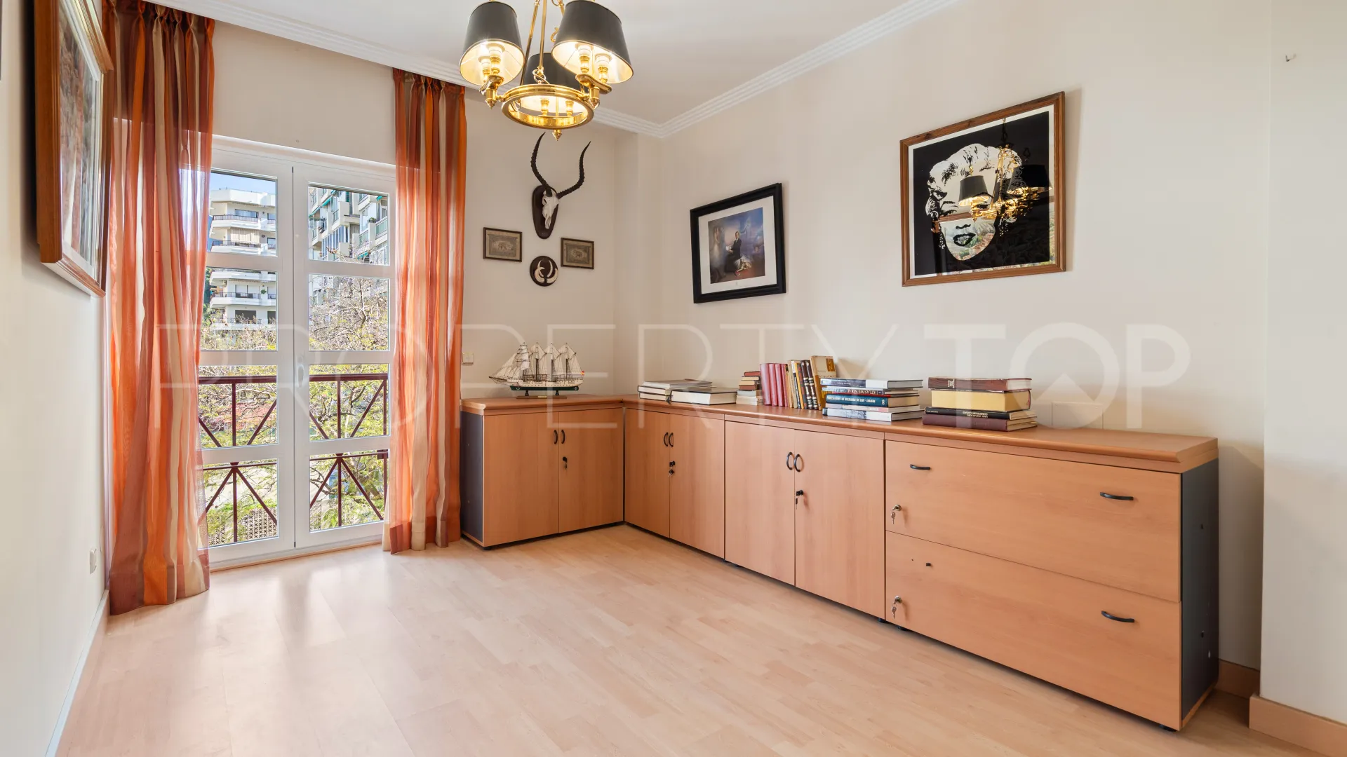 Playa de la Fontanilla, apartamento a la venta de 3 dormitorios
