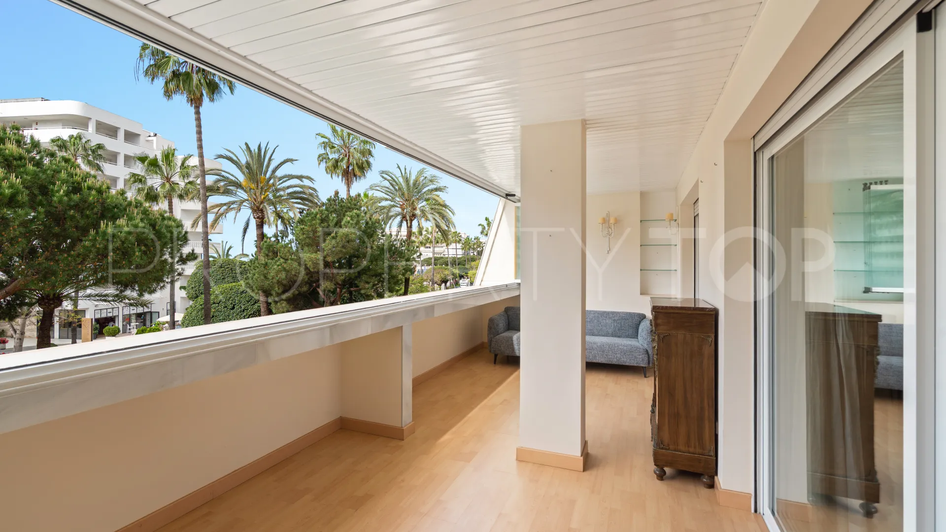 Playa de la Fontanilla, apartamento a la venta de 3 dormitorios