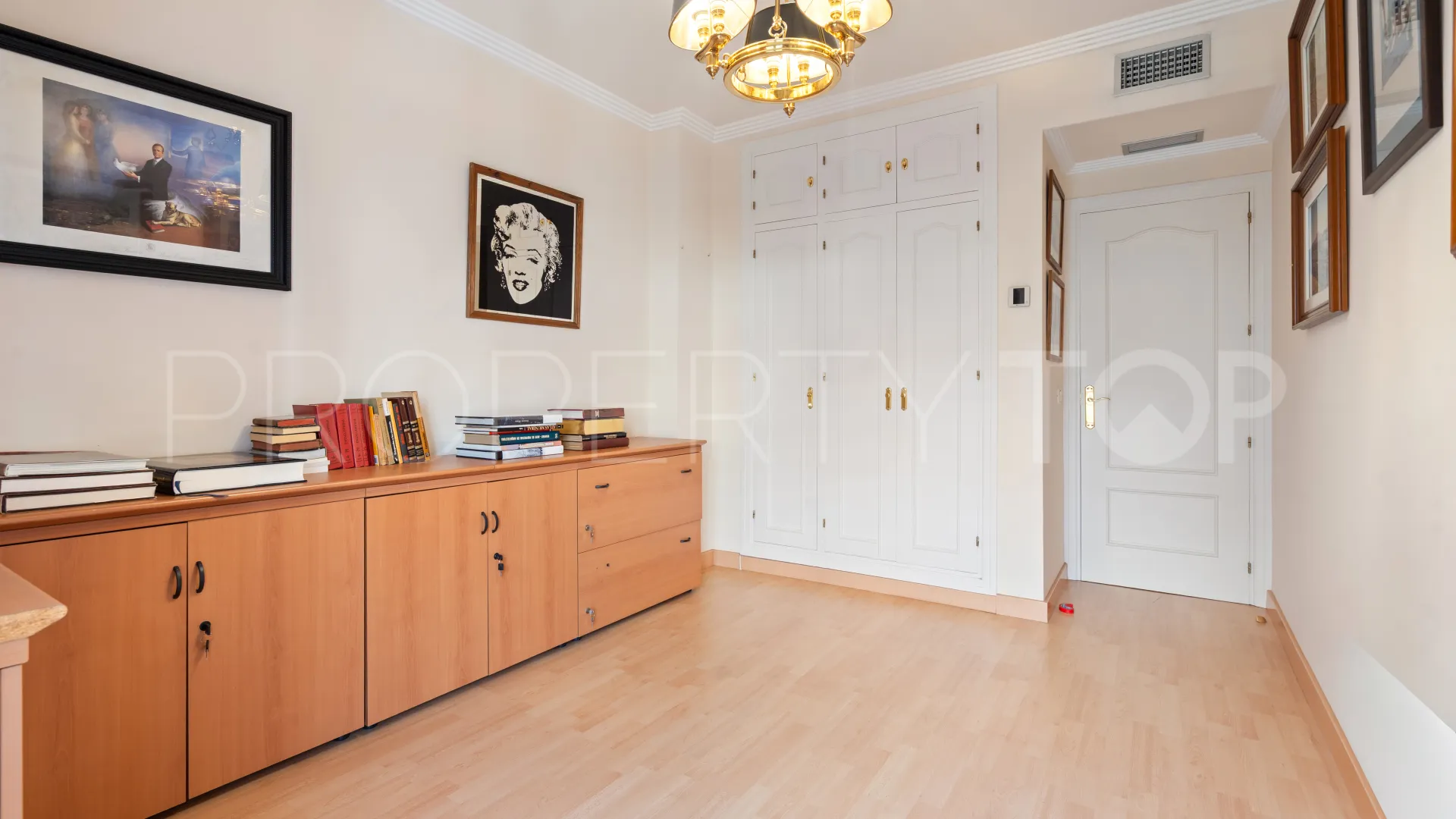 Playa de la Fontanilla, apartamento a la venta de 3 dormitorios