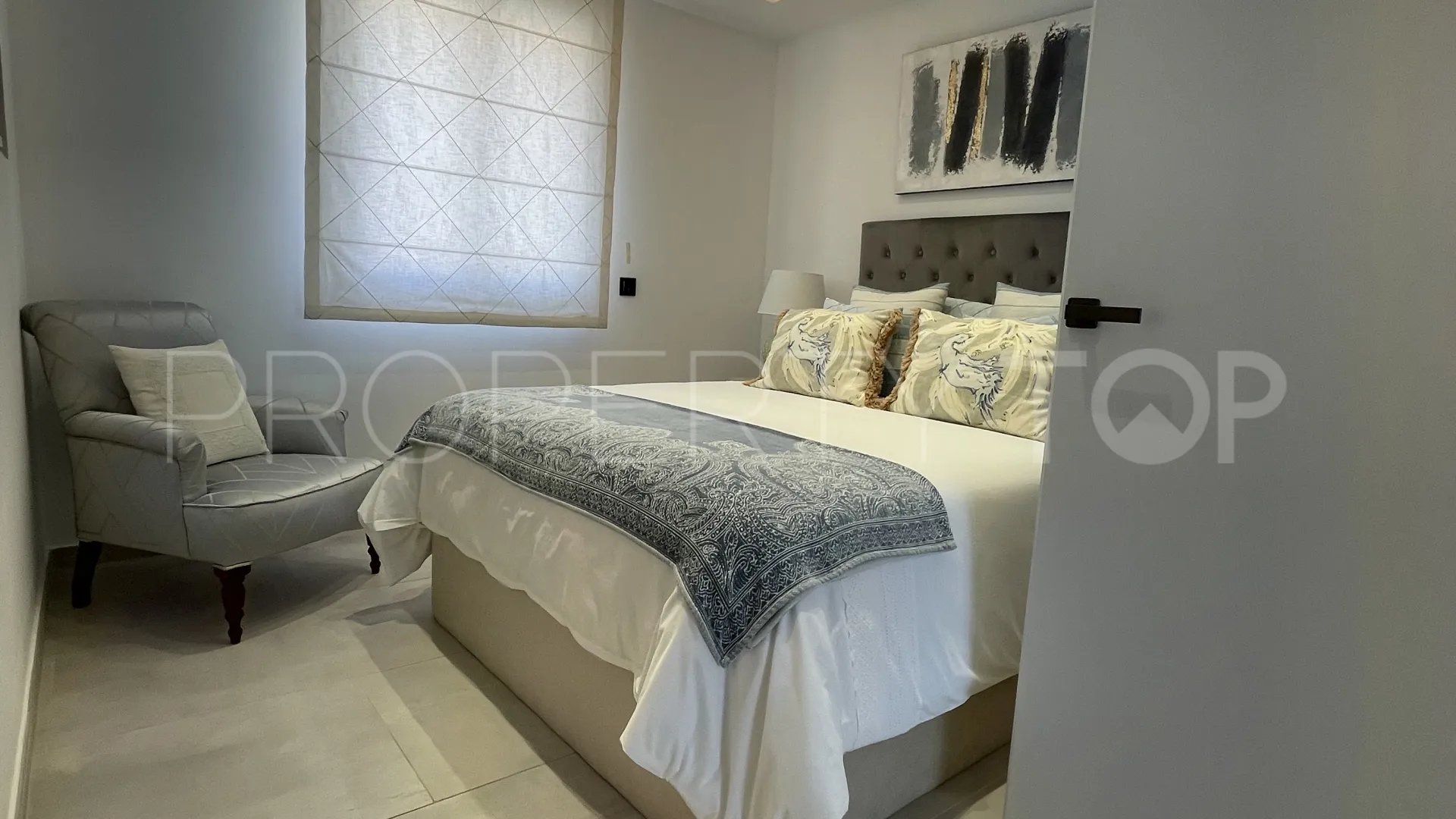 Buy town house in Marina de Casares