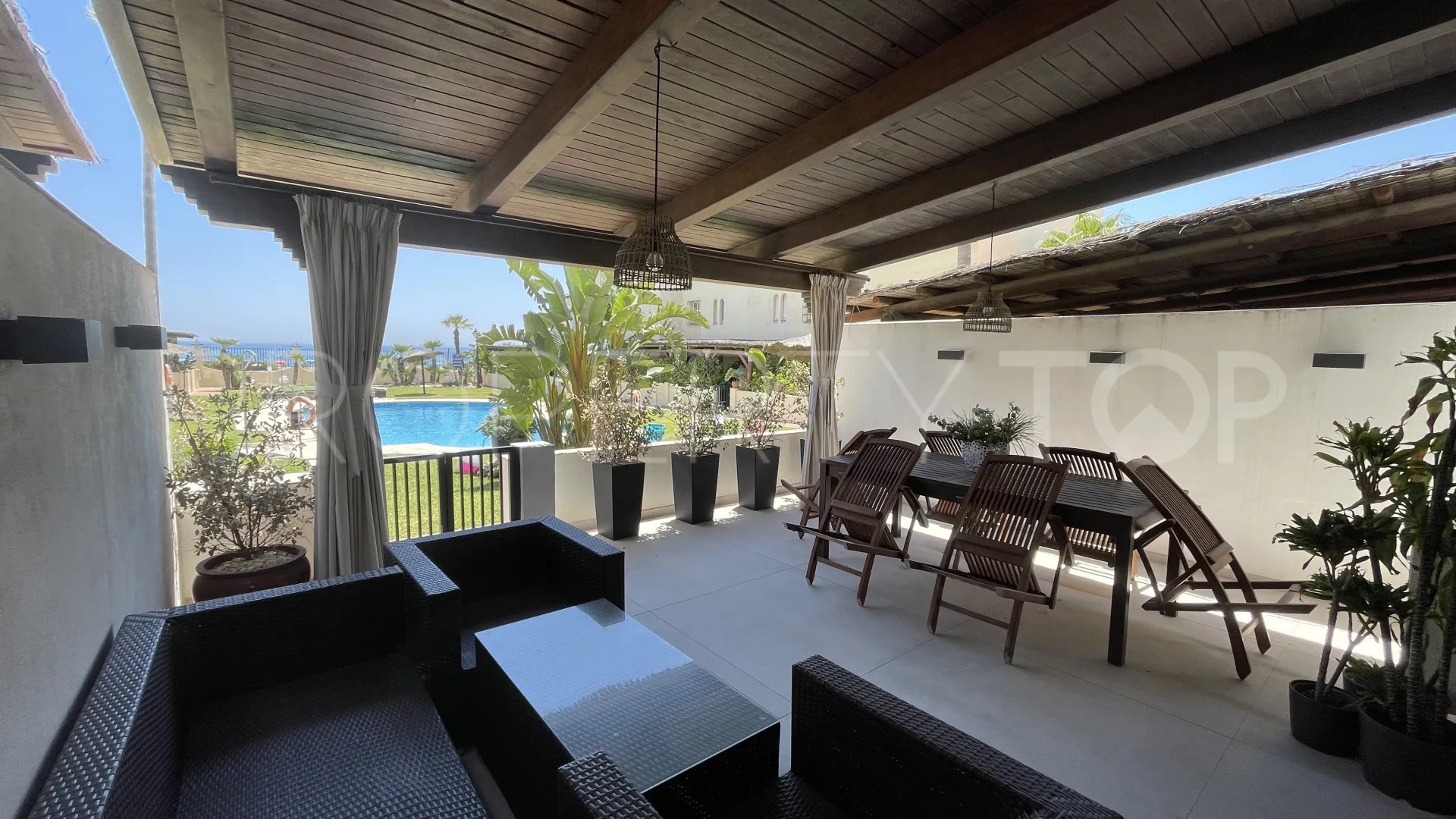 Buy town house in Marina de Casares