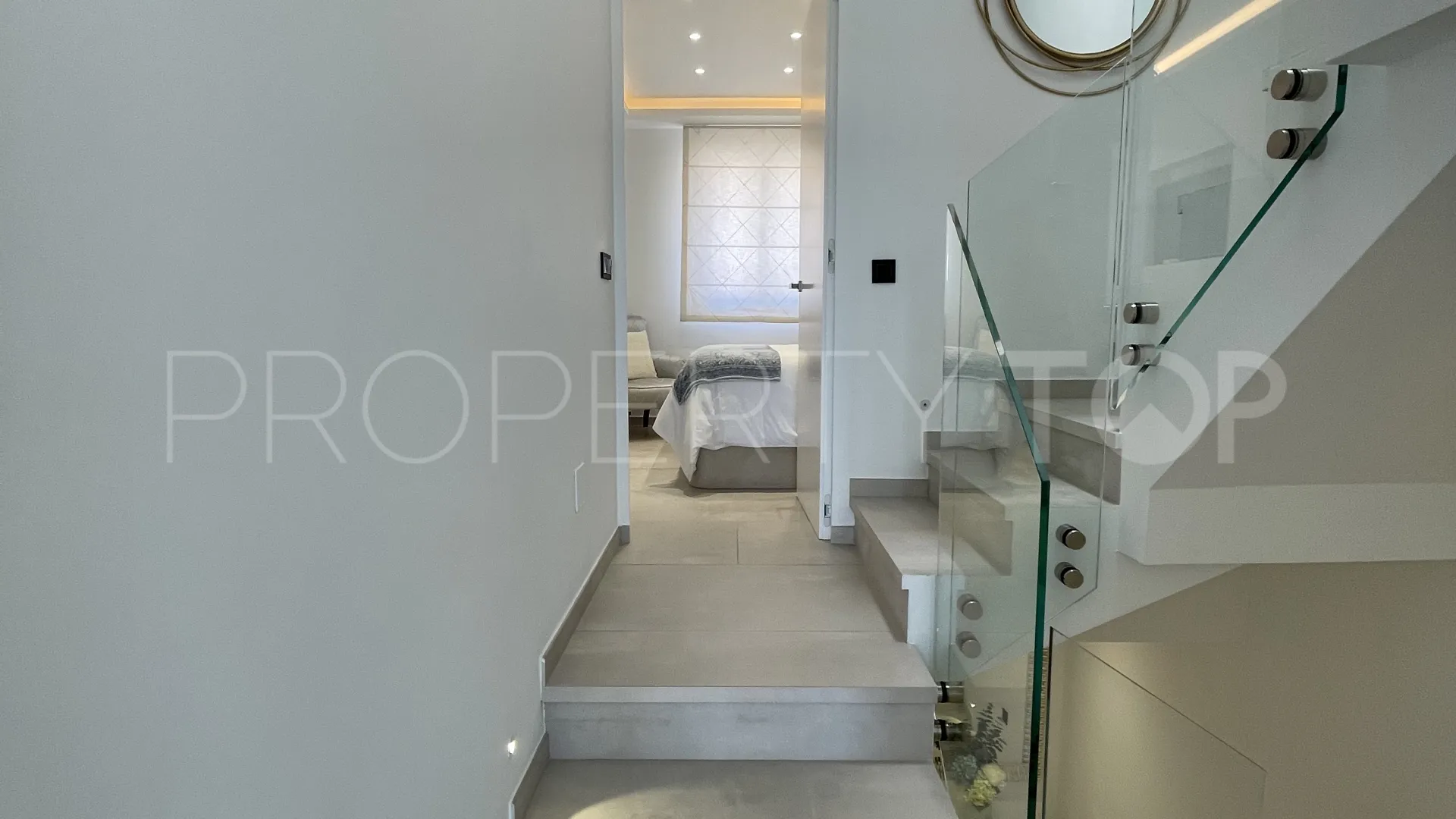 Buy town house in Marina de Casares