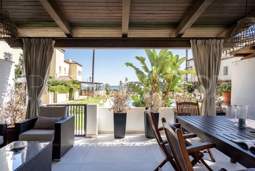 Buy town house in Marina de Casares