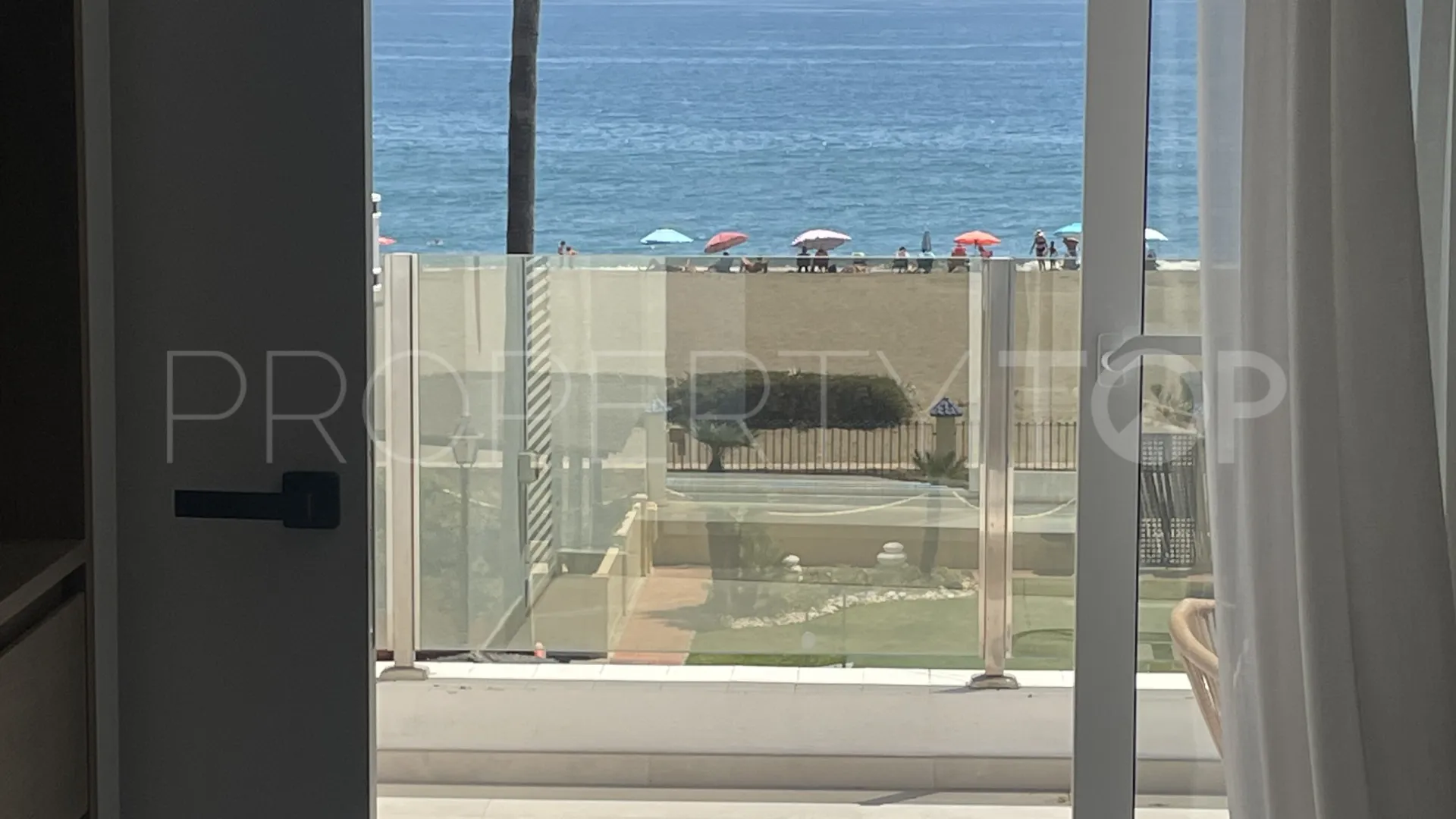 Buy town house in Marina de Casares